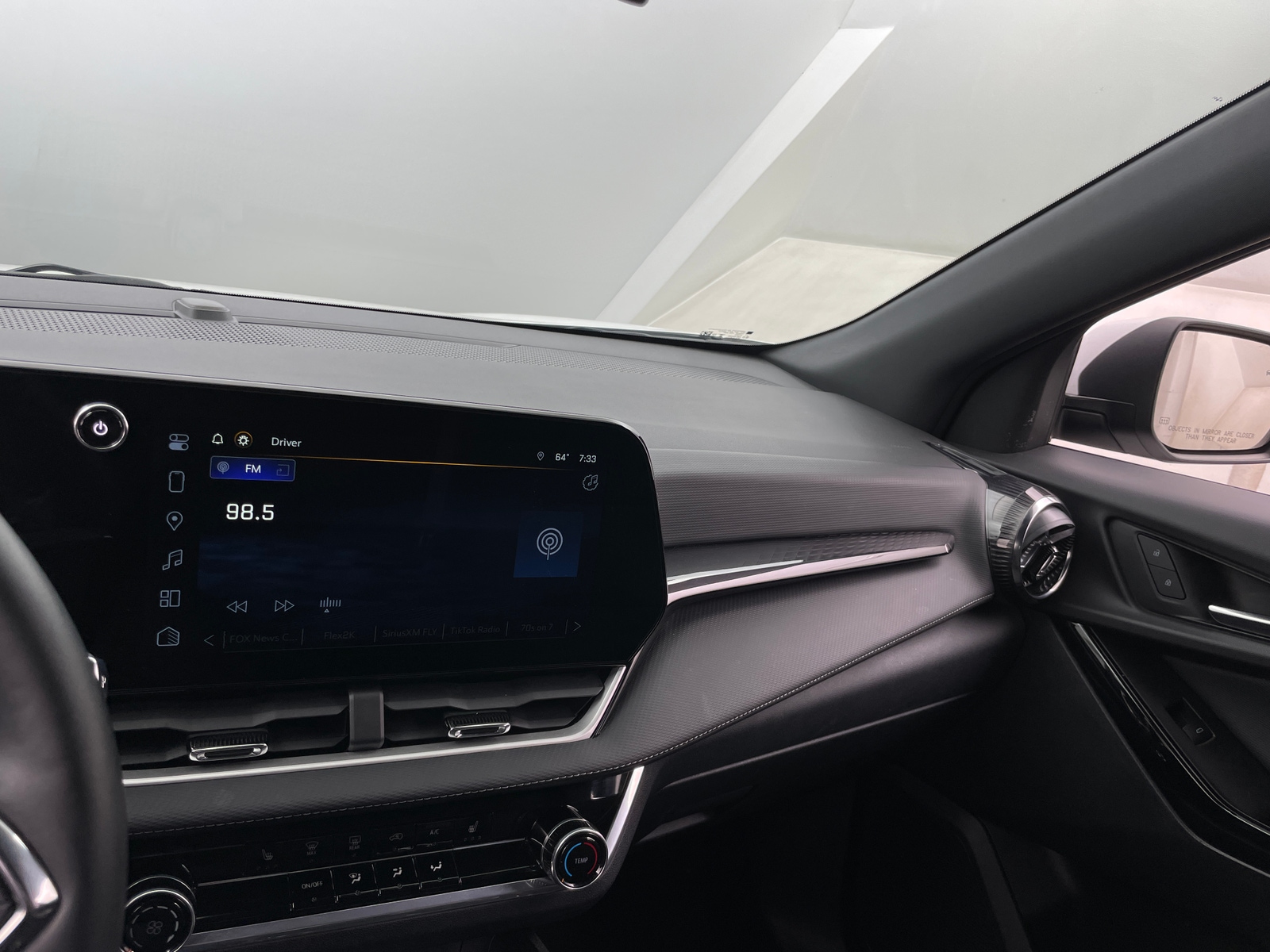 Thumbnail: 2025 Chevrolet Equinox - 4