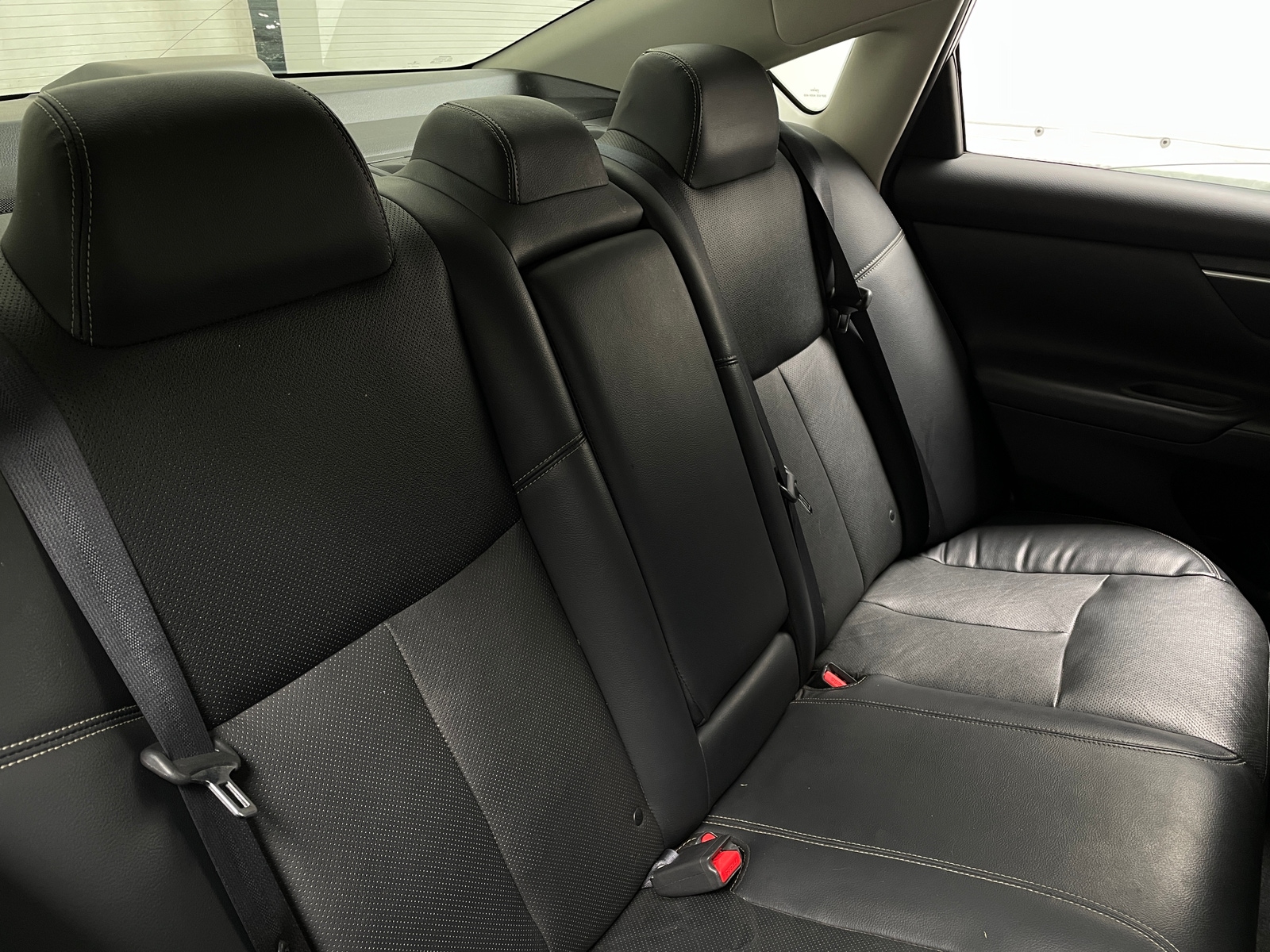 Thumbnail: 2017 Nissan Altima - 5