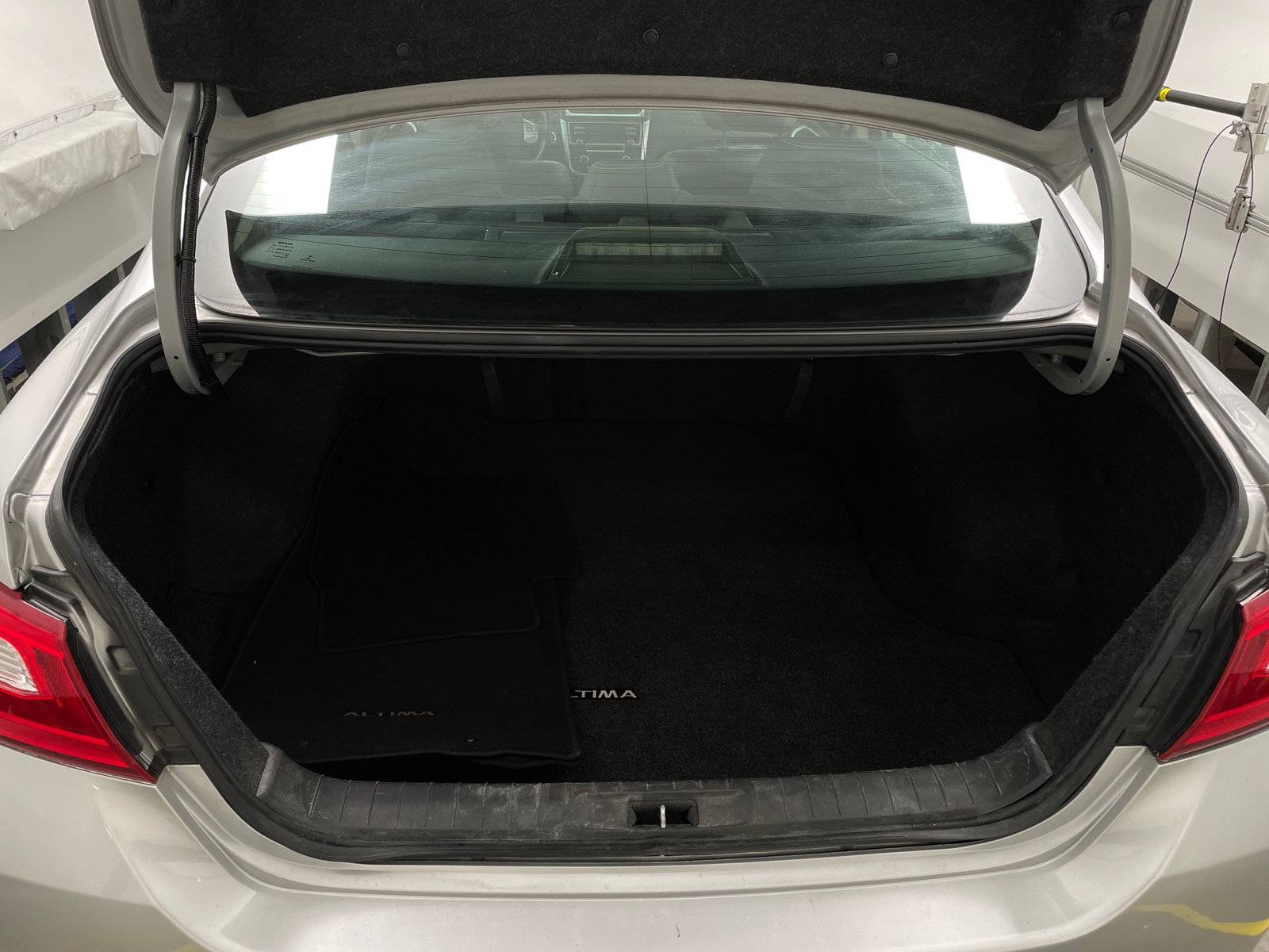 Thumbnail: 2017 Nissan Altima - 6