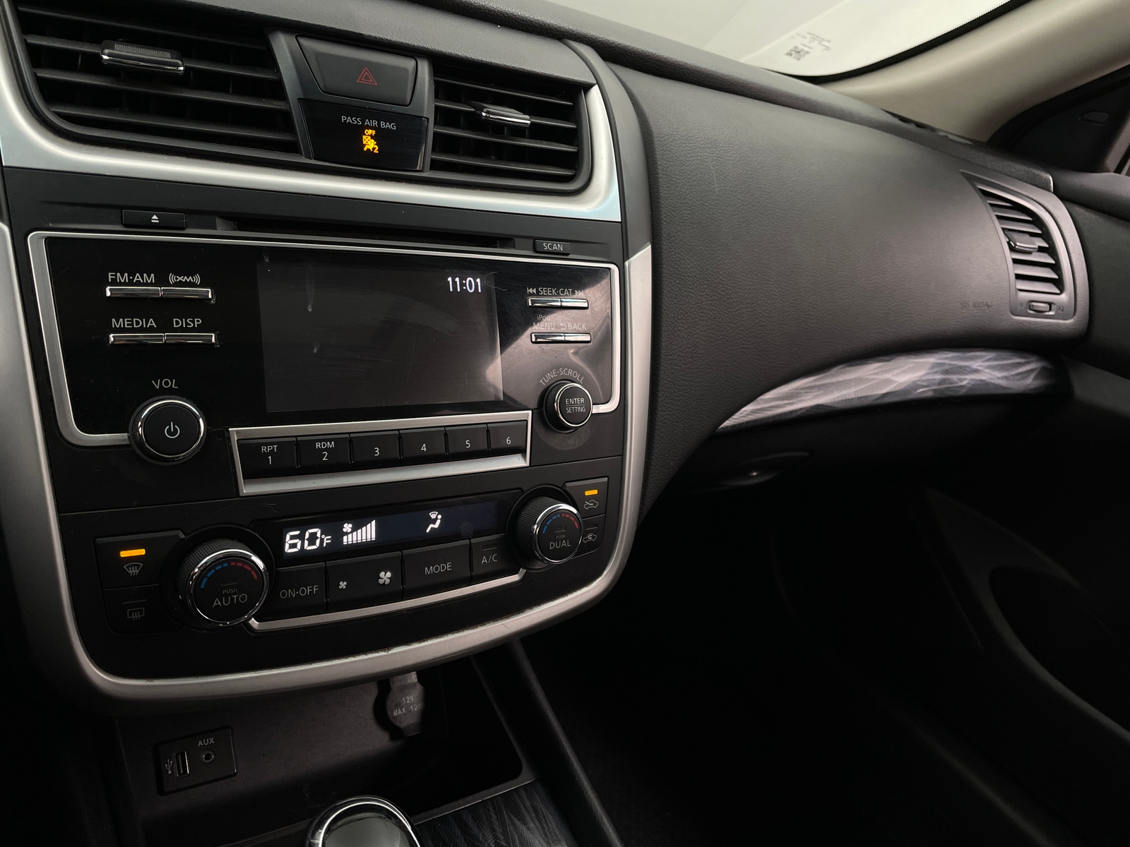 Thumbnail: 2017 Nissan Altima - 3