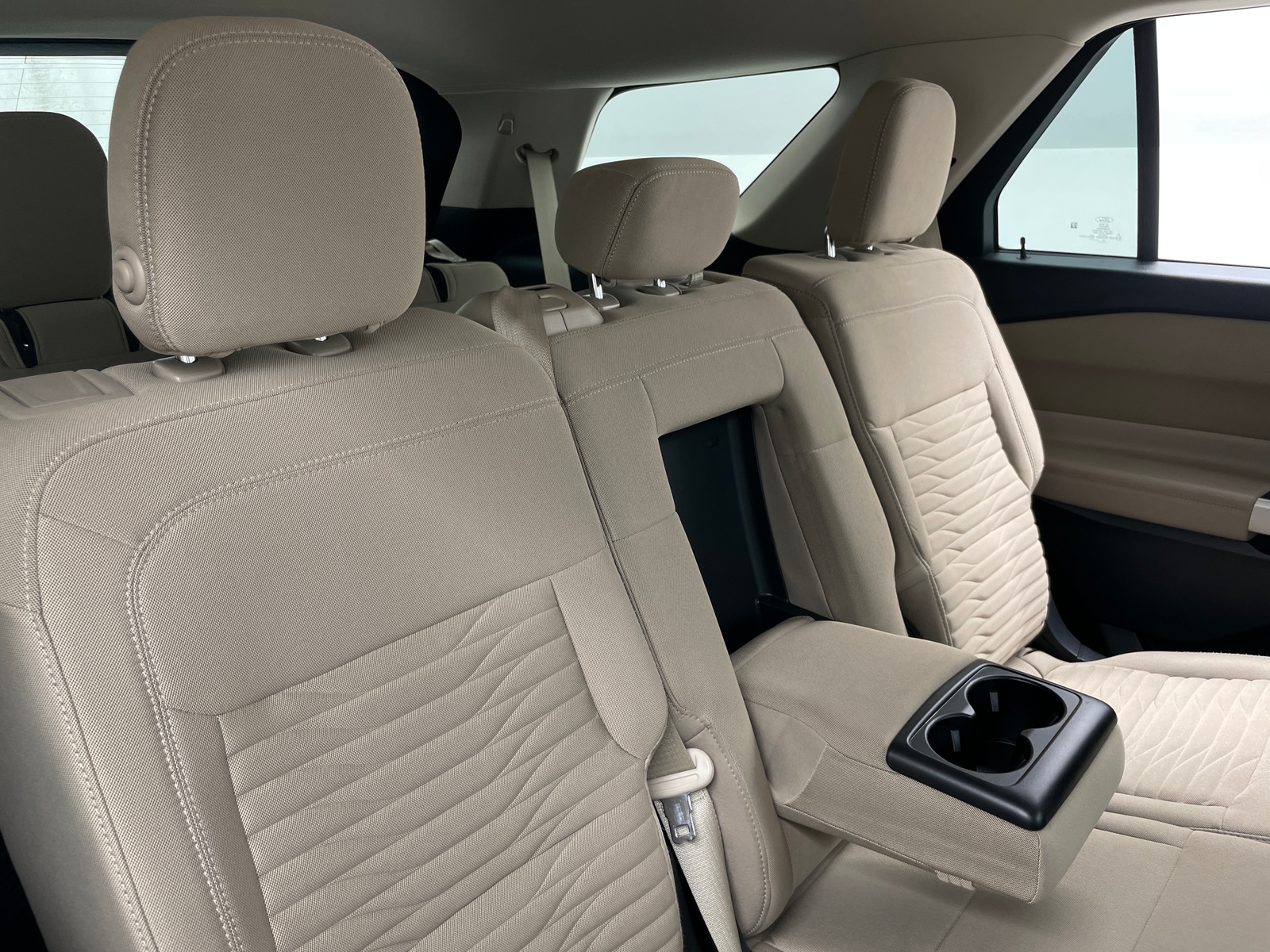 Thumbnail: 2020 Ford Explorer - 6