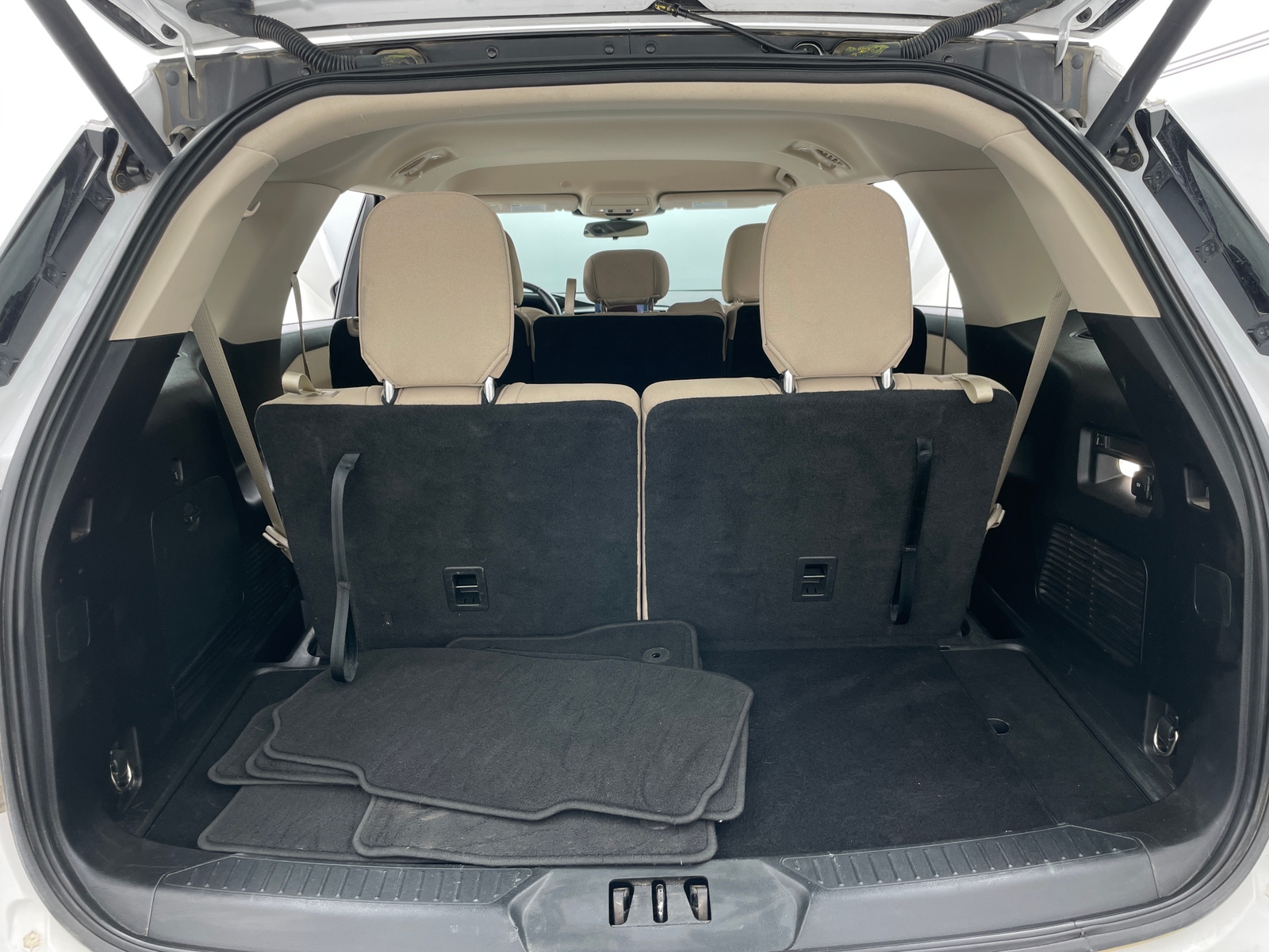 Thumbnail: 2020 Ford Explorer - 7