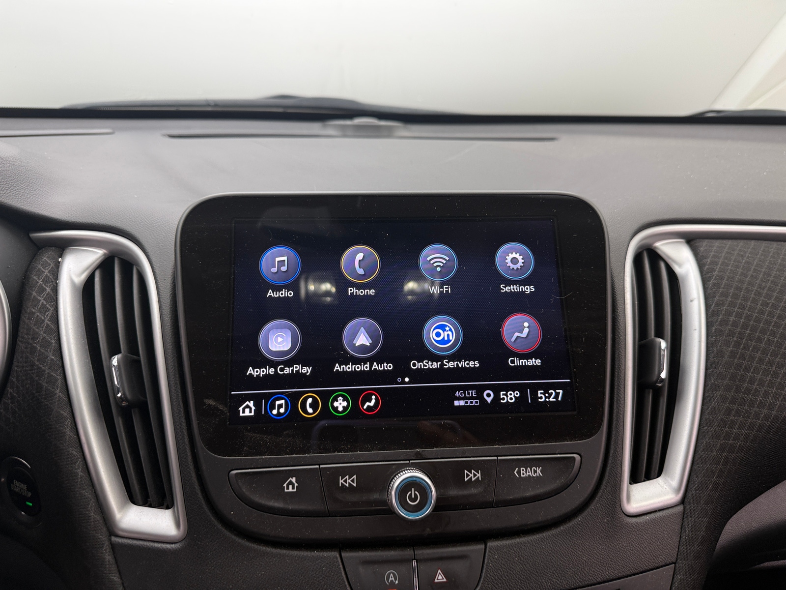 Thumbnail: 2024 Chevrolet Malibu - 4