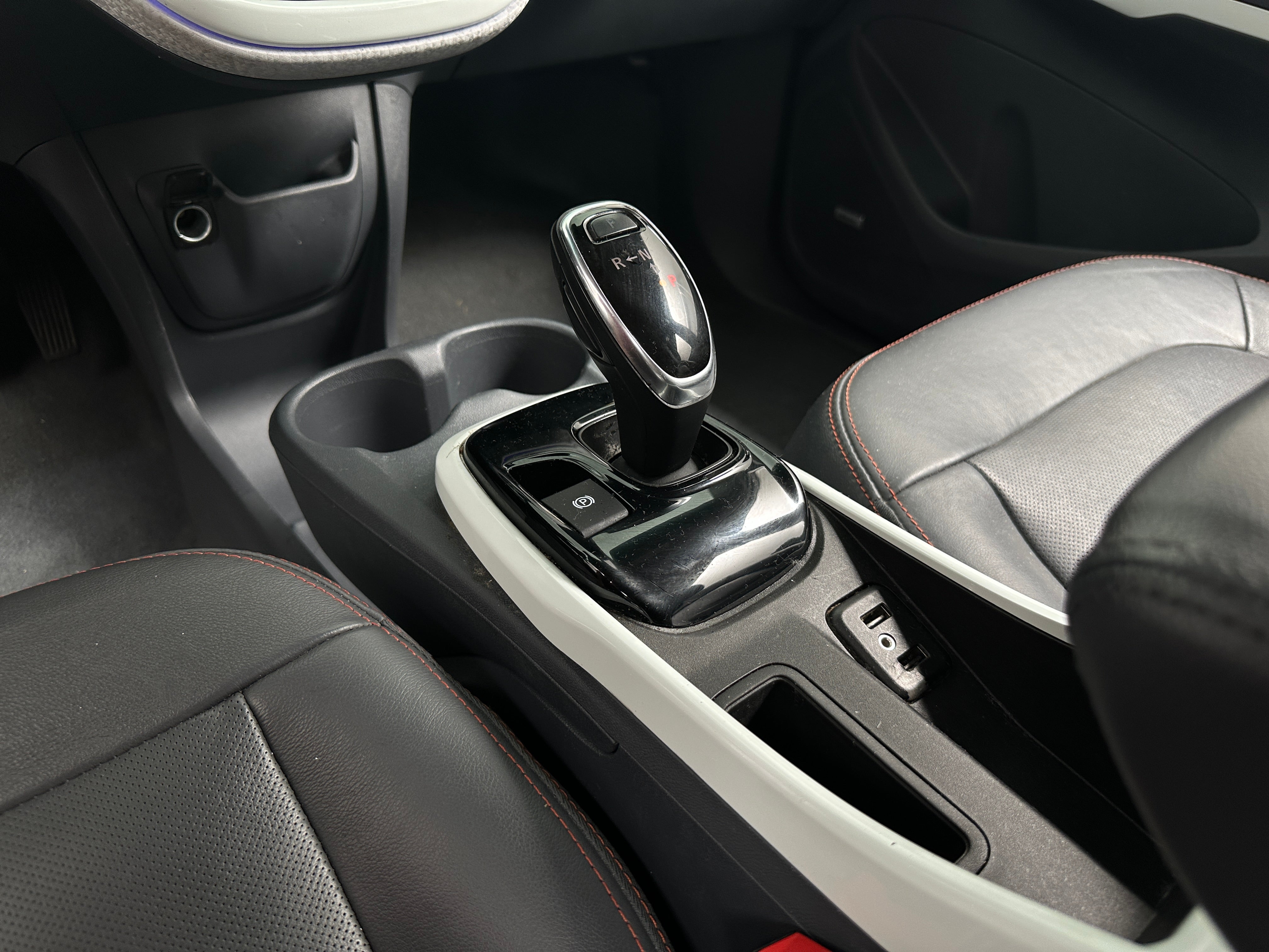 Used 2021 Chevrolet Bolt EV Premier with VIN 1G1FZ6S09M4104803 for sale in Auburn, WA