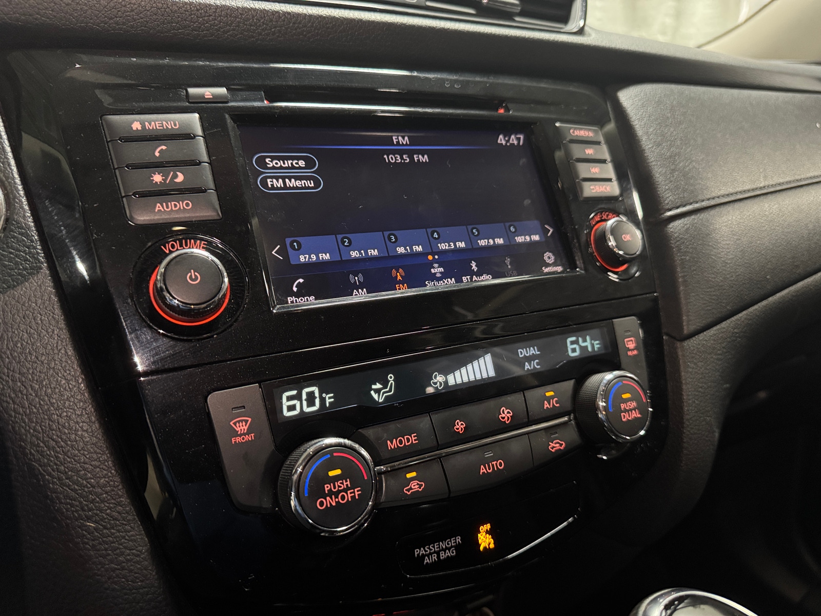 Thumbnail: 2019 Chevrolet Trax - 4