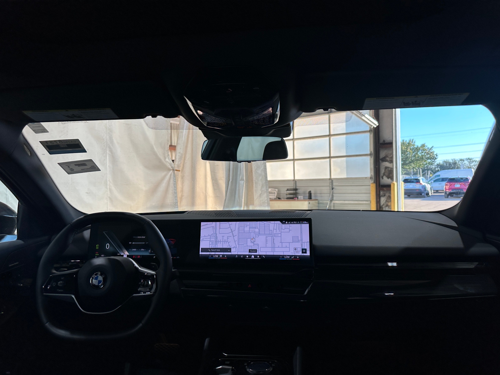 Thumbnail: 2025 BMW 5 Series - 2