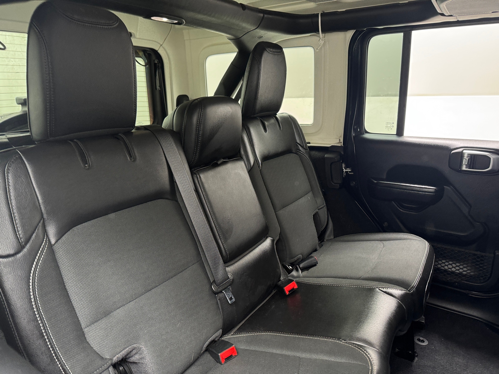 Thumbnail: 2020 Jeep Wrangler - 6