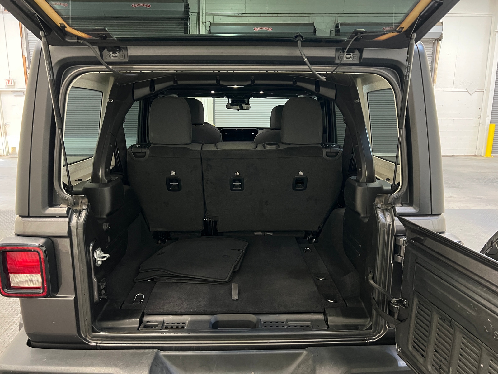 Thumbnail: 2025 Jeep Wrangler - 7