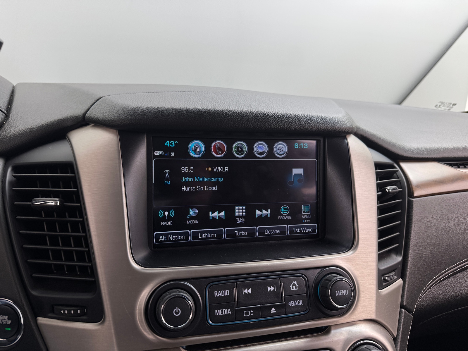 Thumbnail: 2019 GMC Yukon - 3