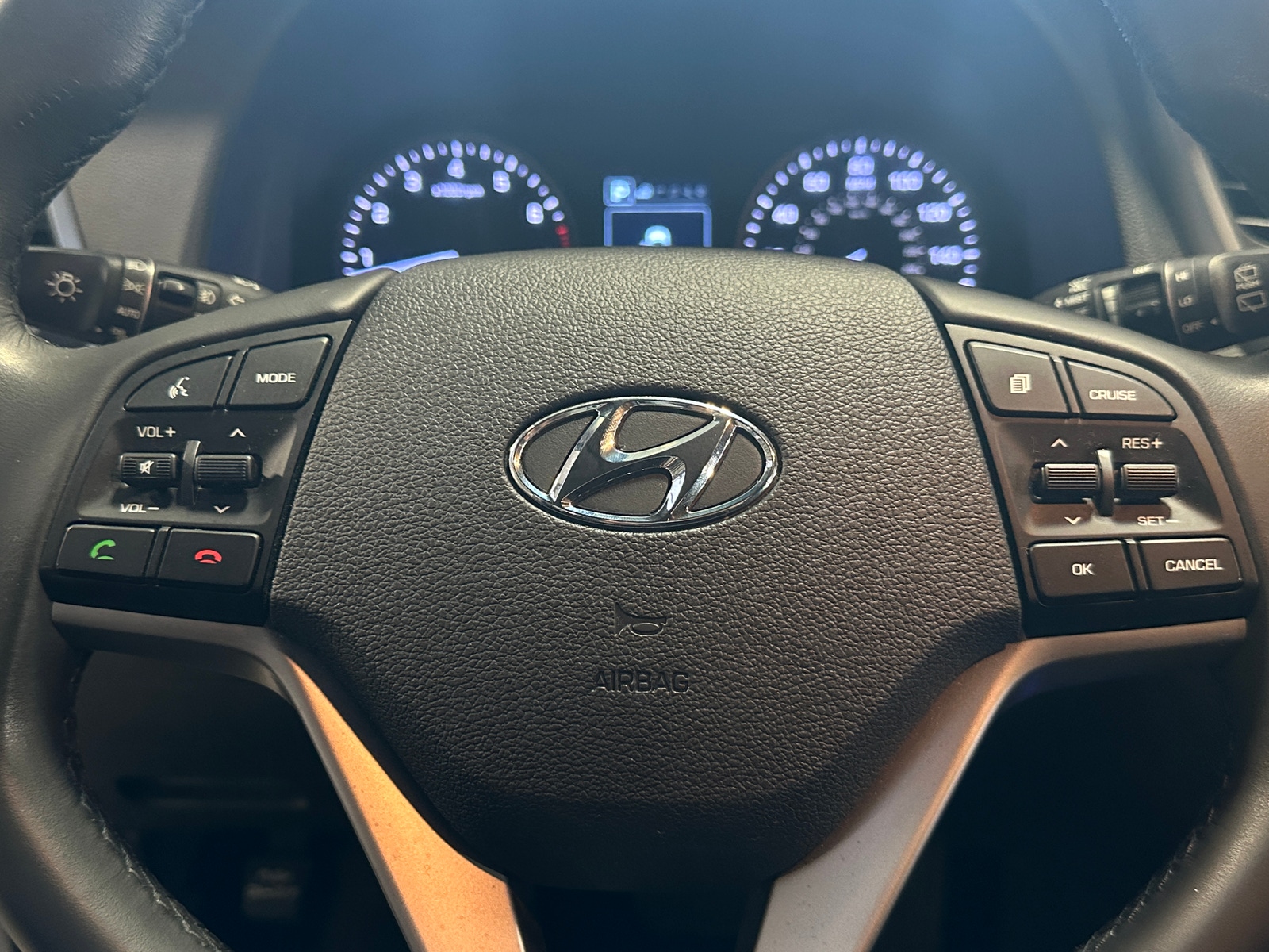 Thumbnail: 2018 Hyundai Tucson - 4