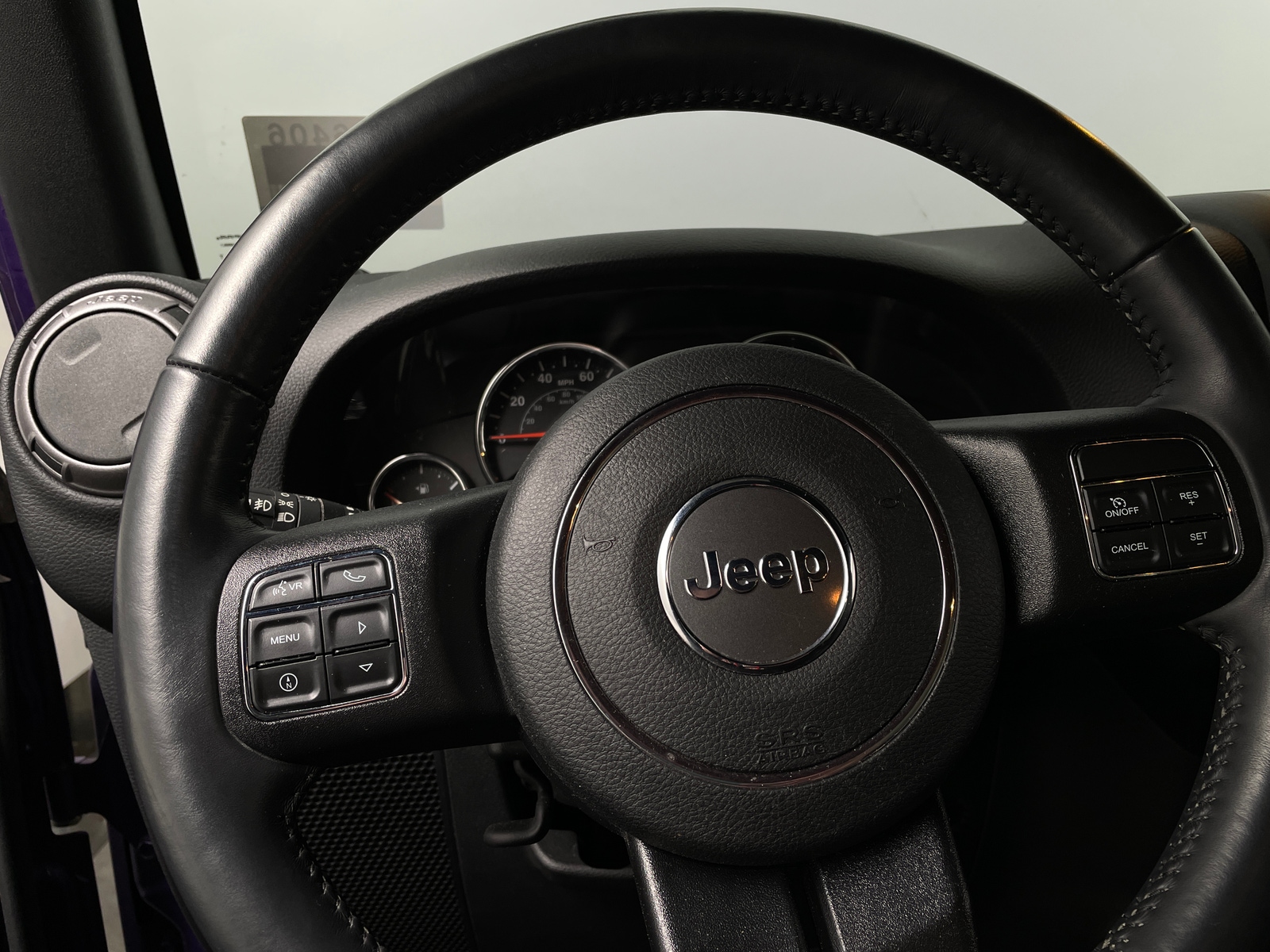 Thumbnail: 2017 Jeep Wrangler - 5