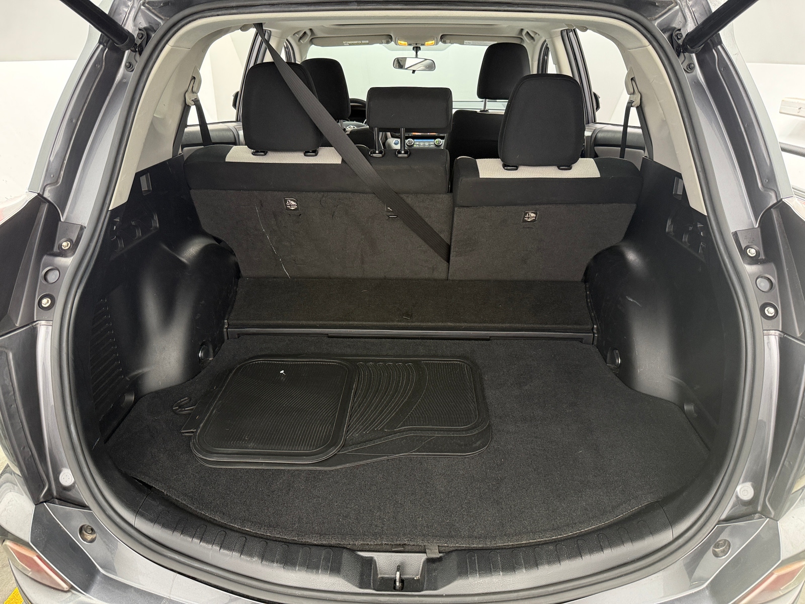 Thumbnail: 2016 Toyota RAV4 - 7