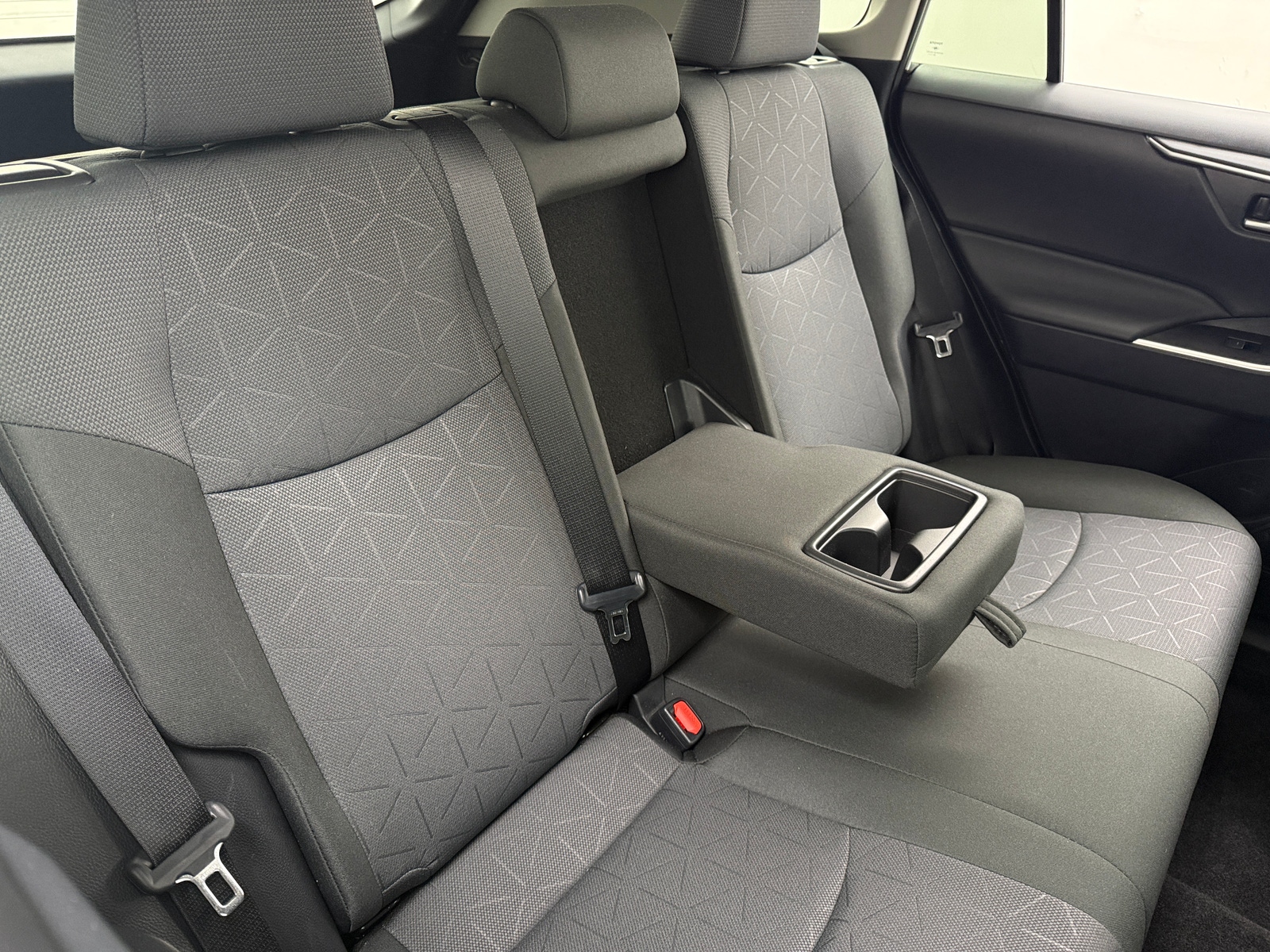 Thumbnail: 2025 Toyota RAV4 - 6