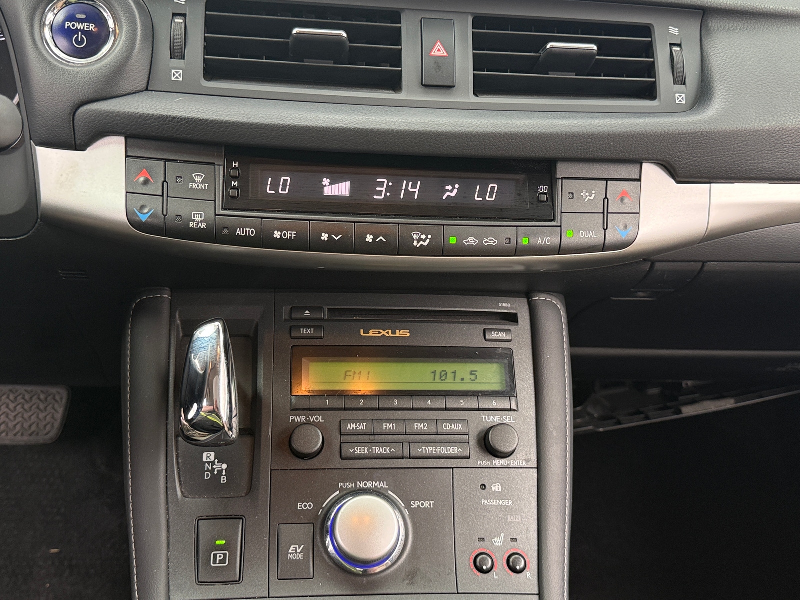 Thumbnail: 2012 Lexus CT - 3