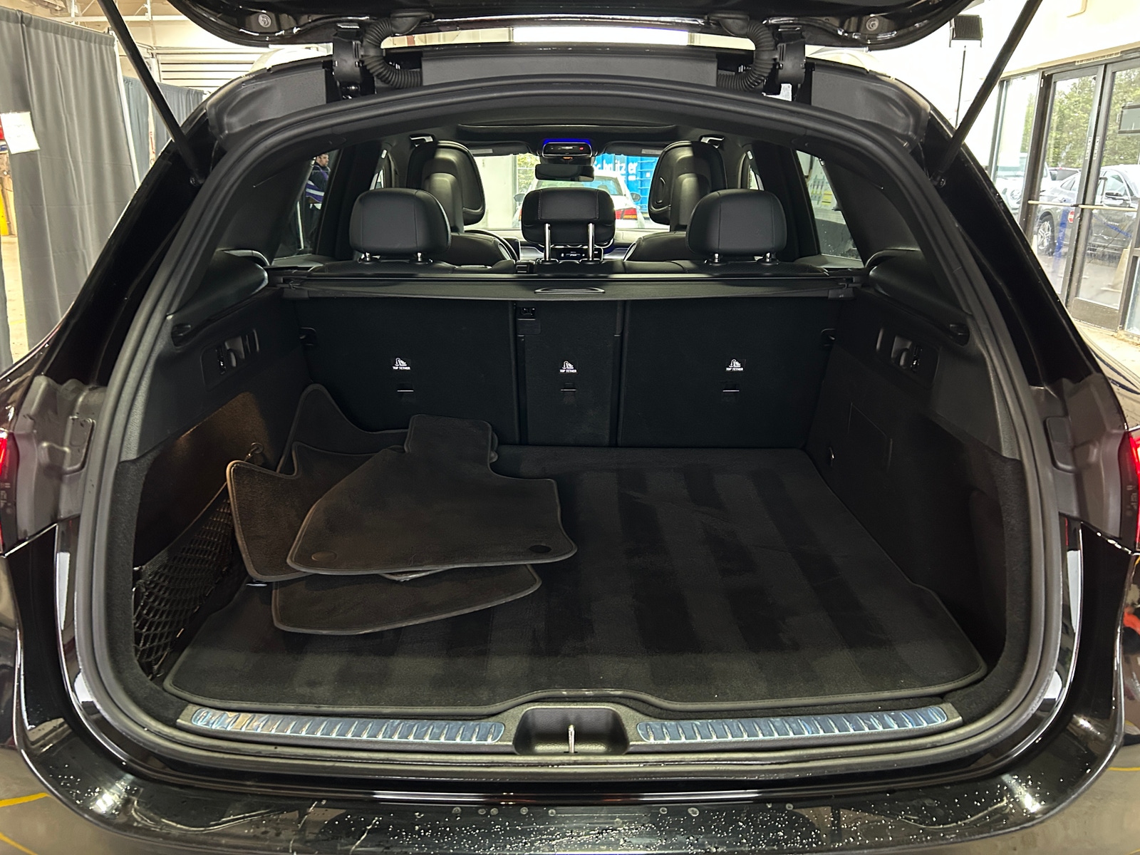 Thumbnail: 2024 Mercedes-Benz GLC - 6