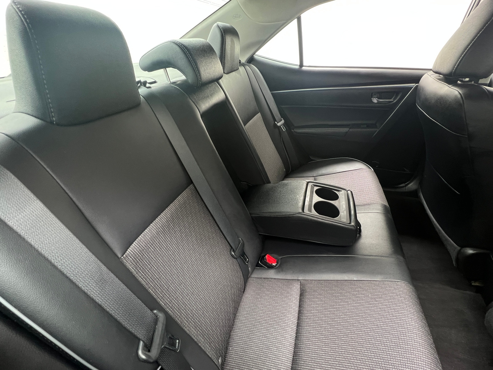 Thumbnail: 2016 Toyota Corolla - 6