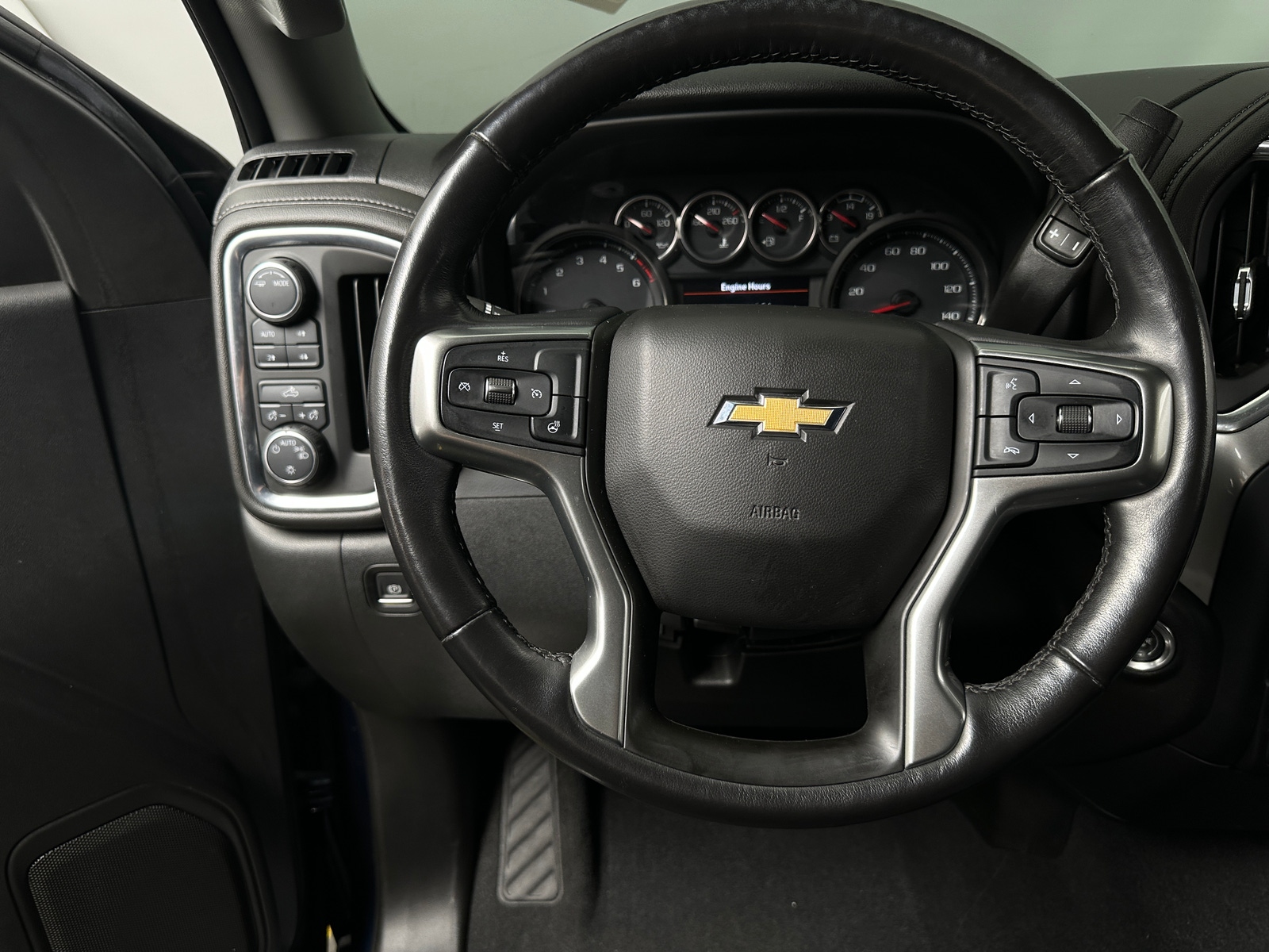 Thumbnail: 2020 Chevrolet Silverado 1500 - 5