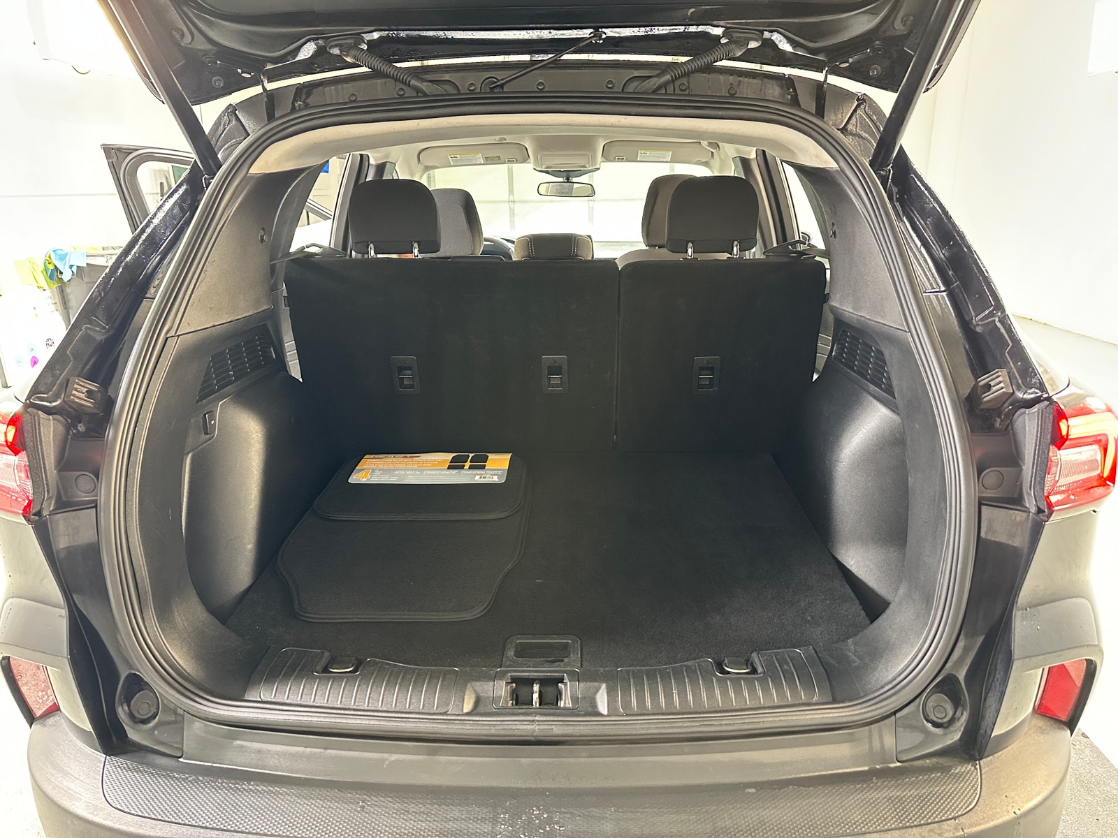 Thumbnail: 2023 Ford Escape - 7