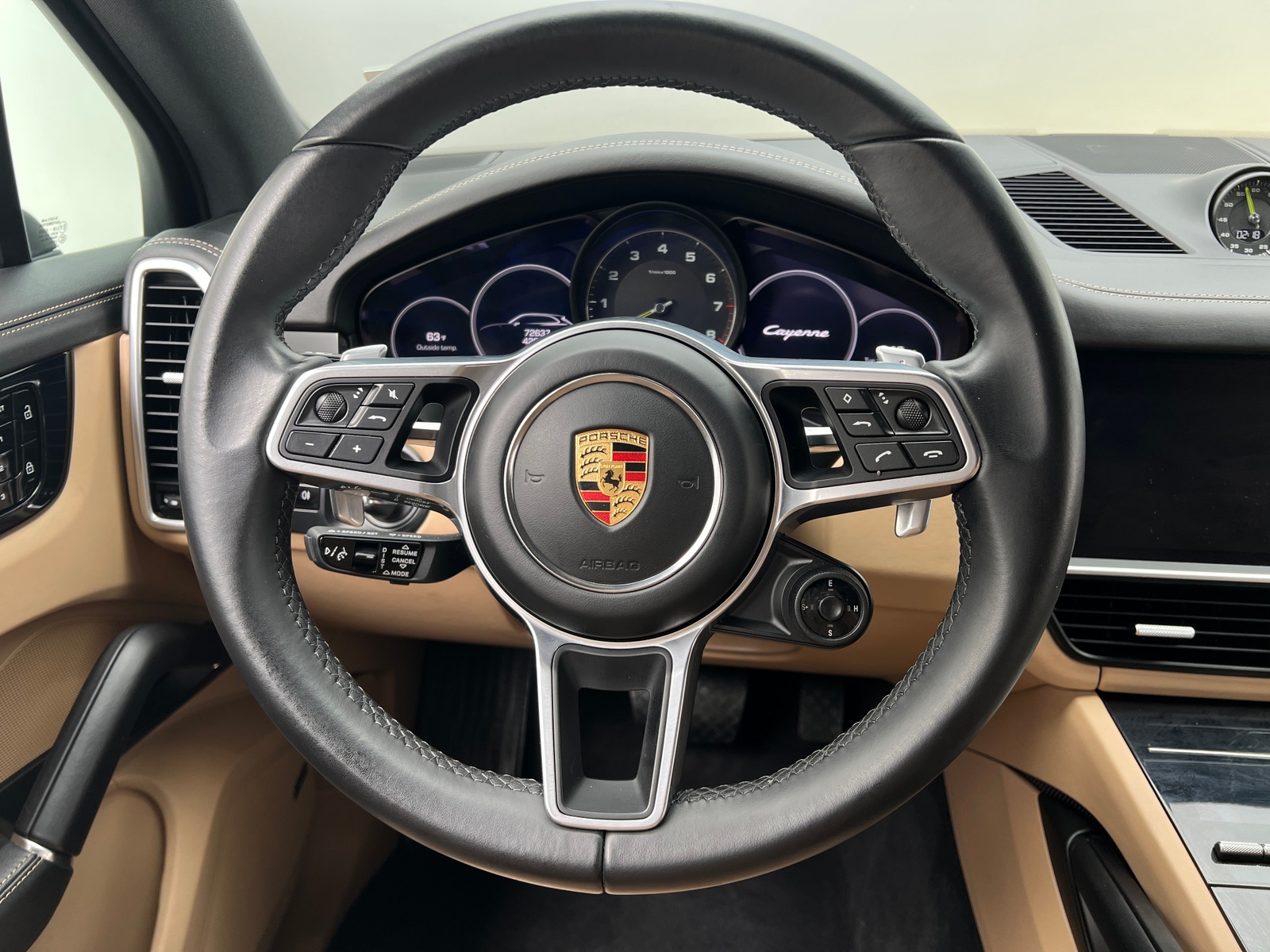 Thumbnail: 2021 Porsche Cayenne - 4