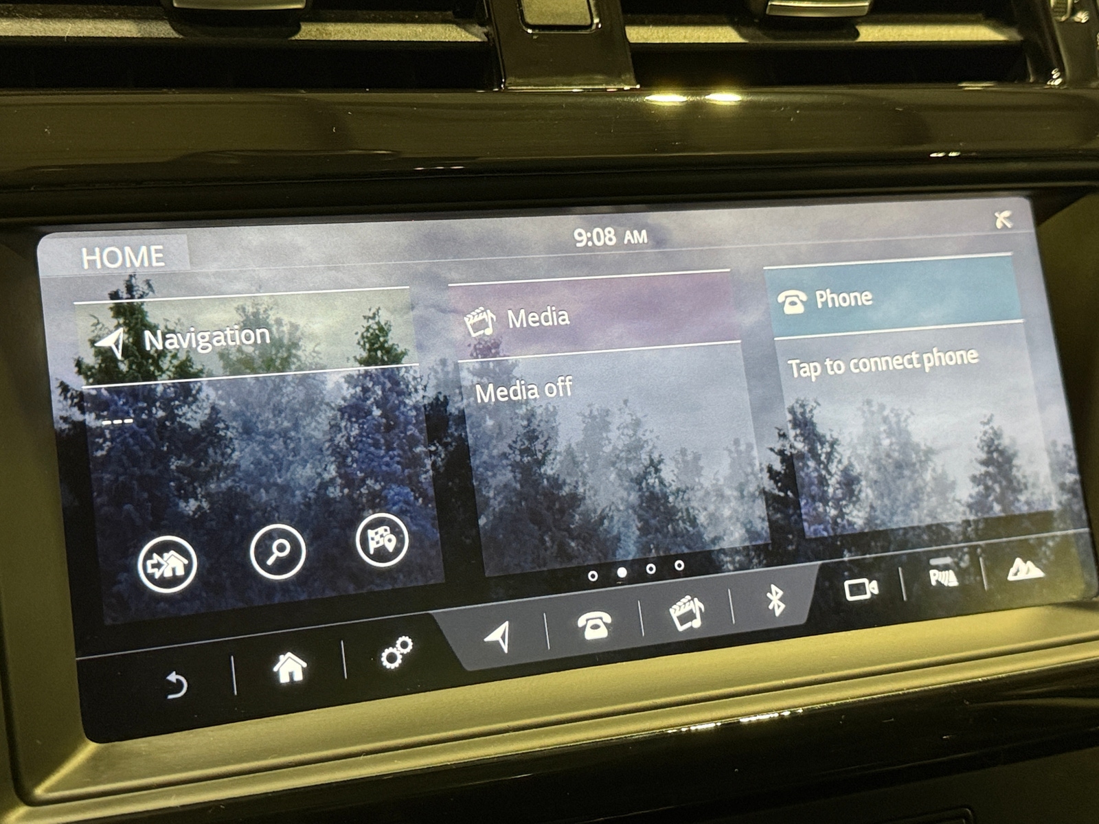 Thumbnail: 2018 Land Rover Discovery - 3