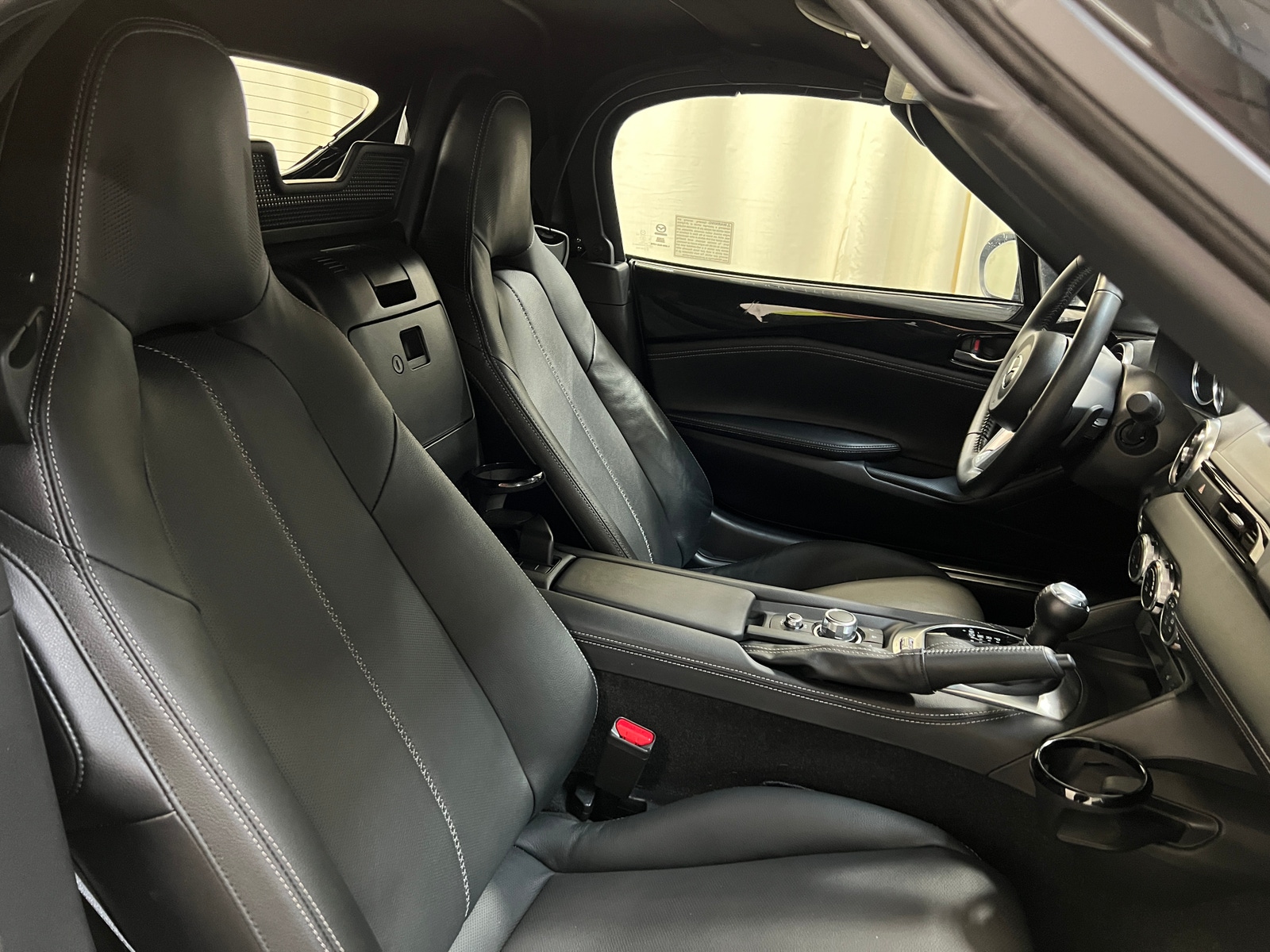 Thumbnail: 2024 Mazda MX-5 Miata - 2