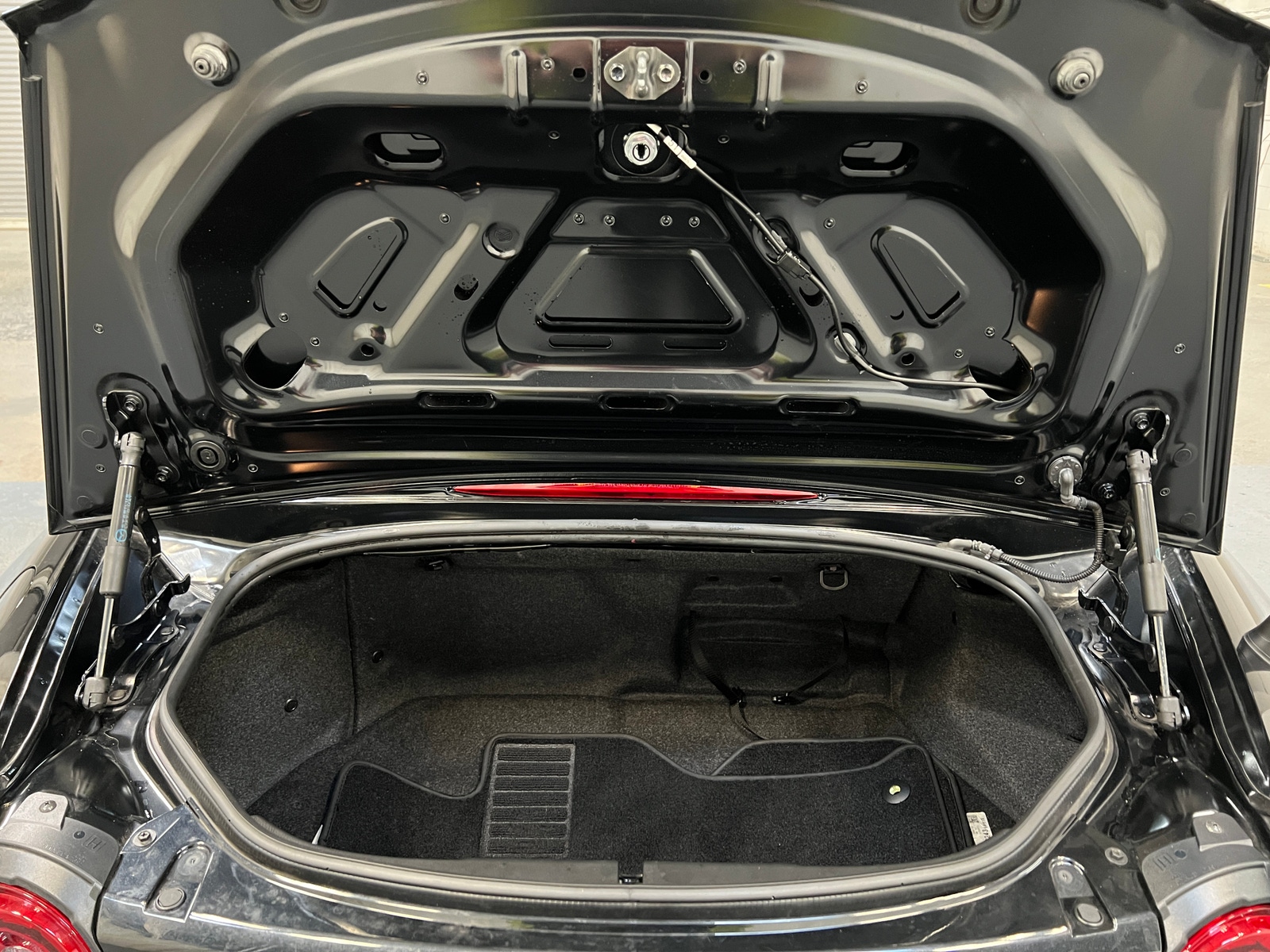 Thumbnail: 2024 Mazda MX-5 Miata - 6