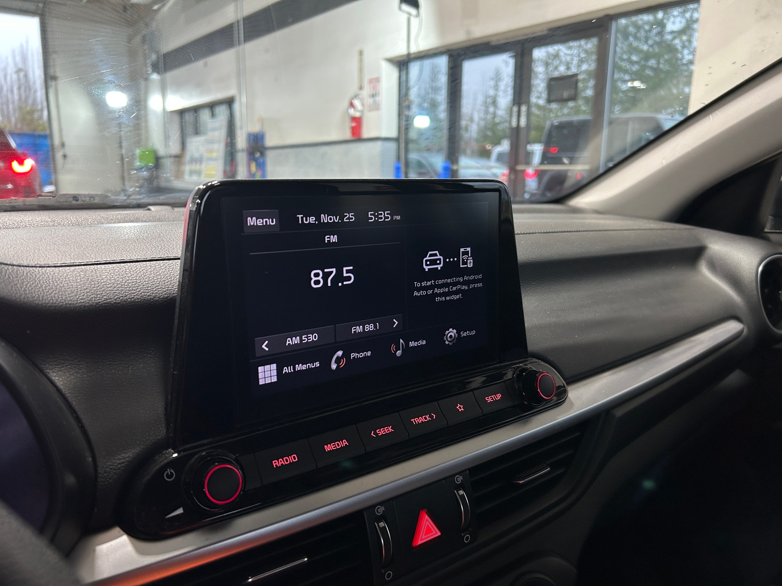 Thumbnail: 2024 Kia Forte - 4