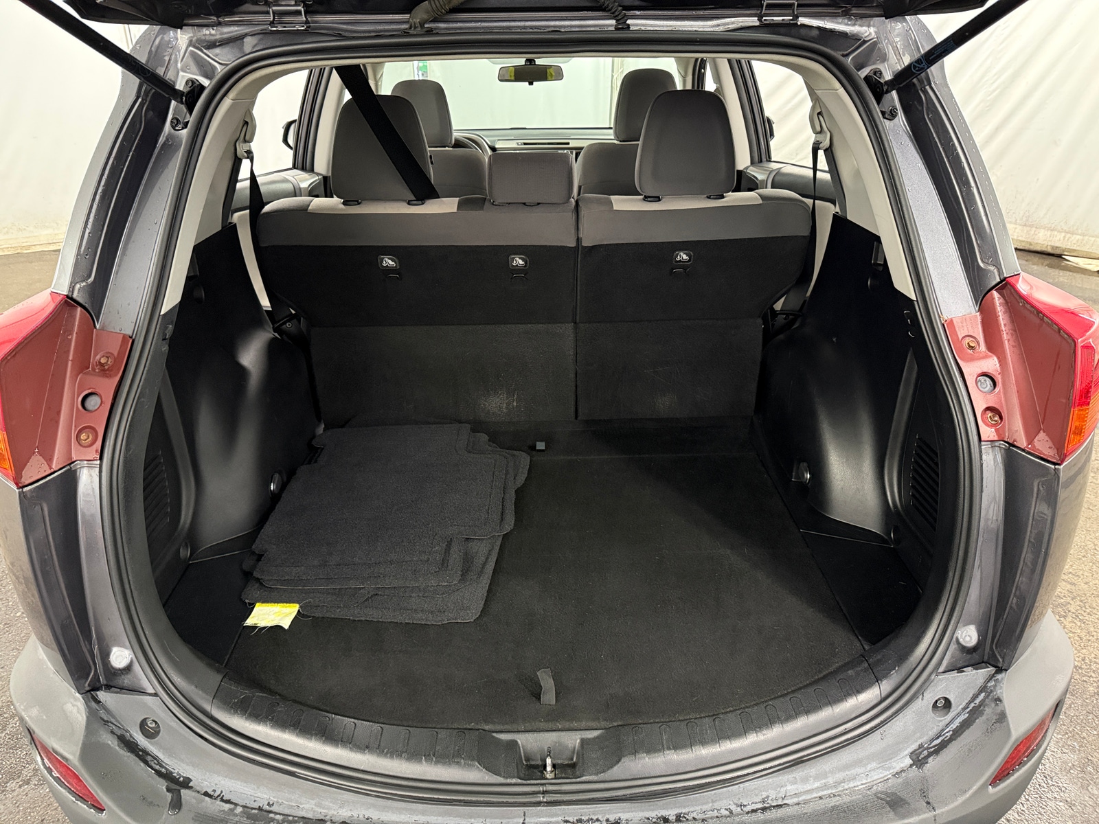 Thumbnail: 2014 Toyota RAV4 - 7