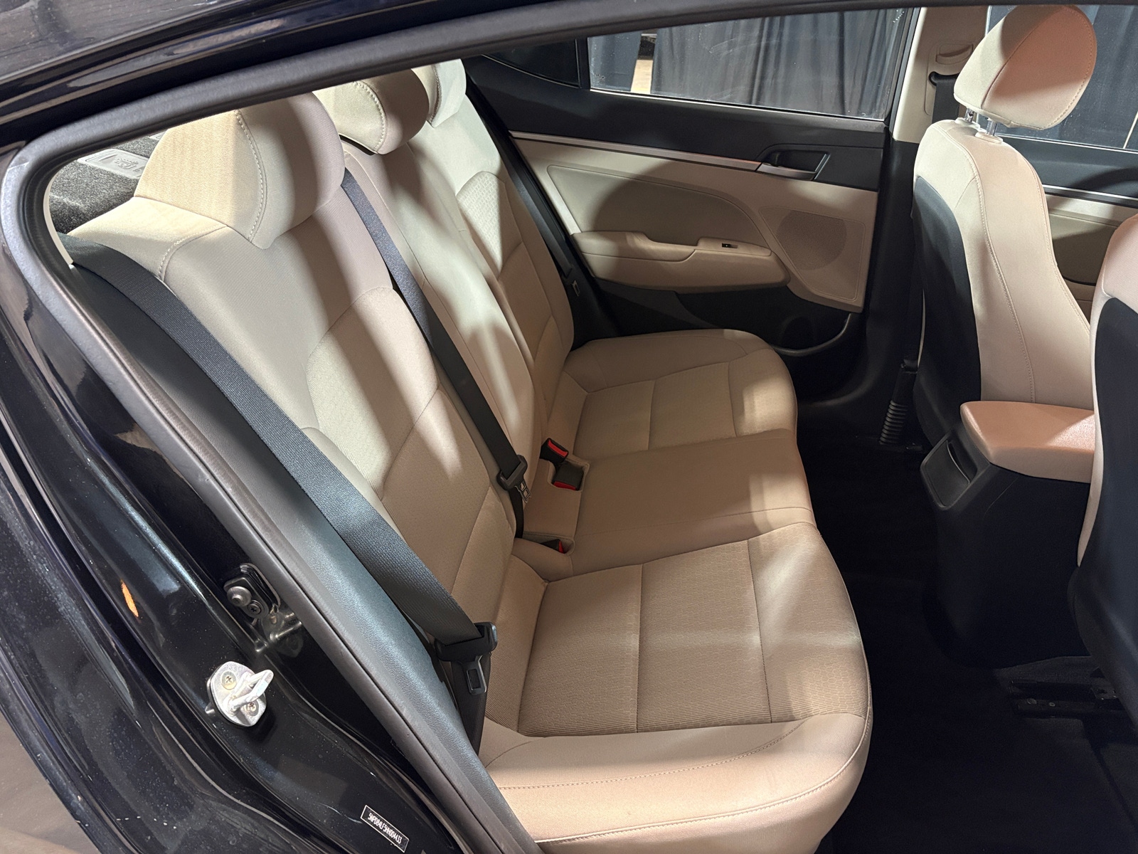 Thumbnail: 2017 Hyundai Elantra - 6