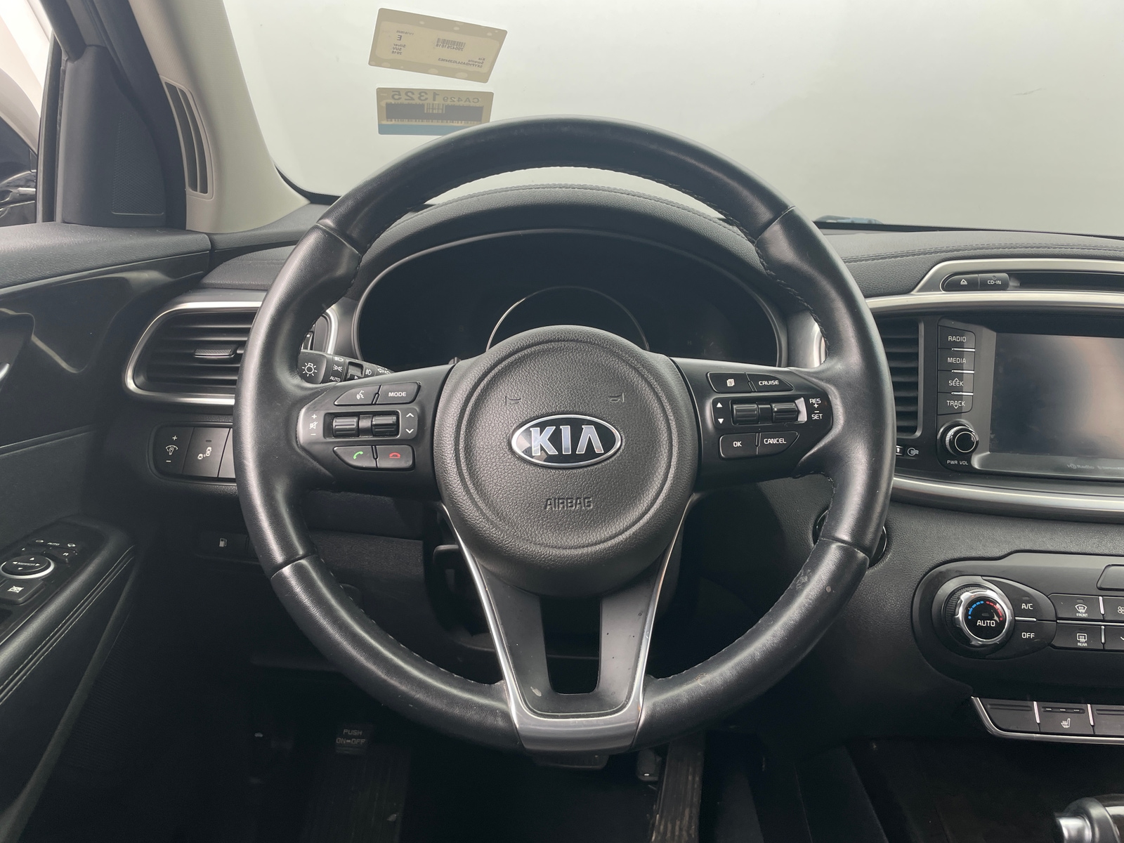 Thumbnail: 2018 Kia Sorento - 4