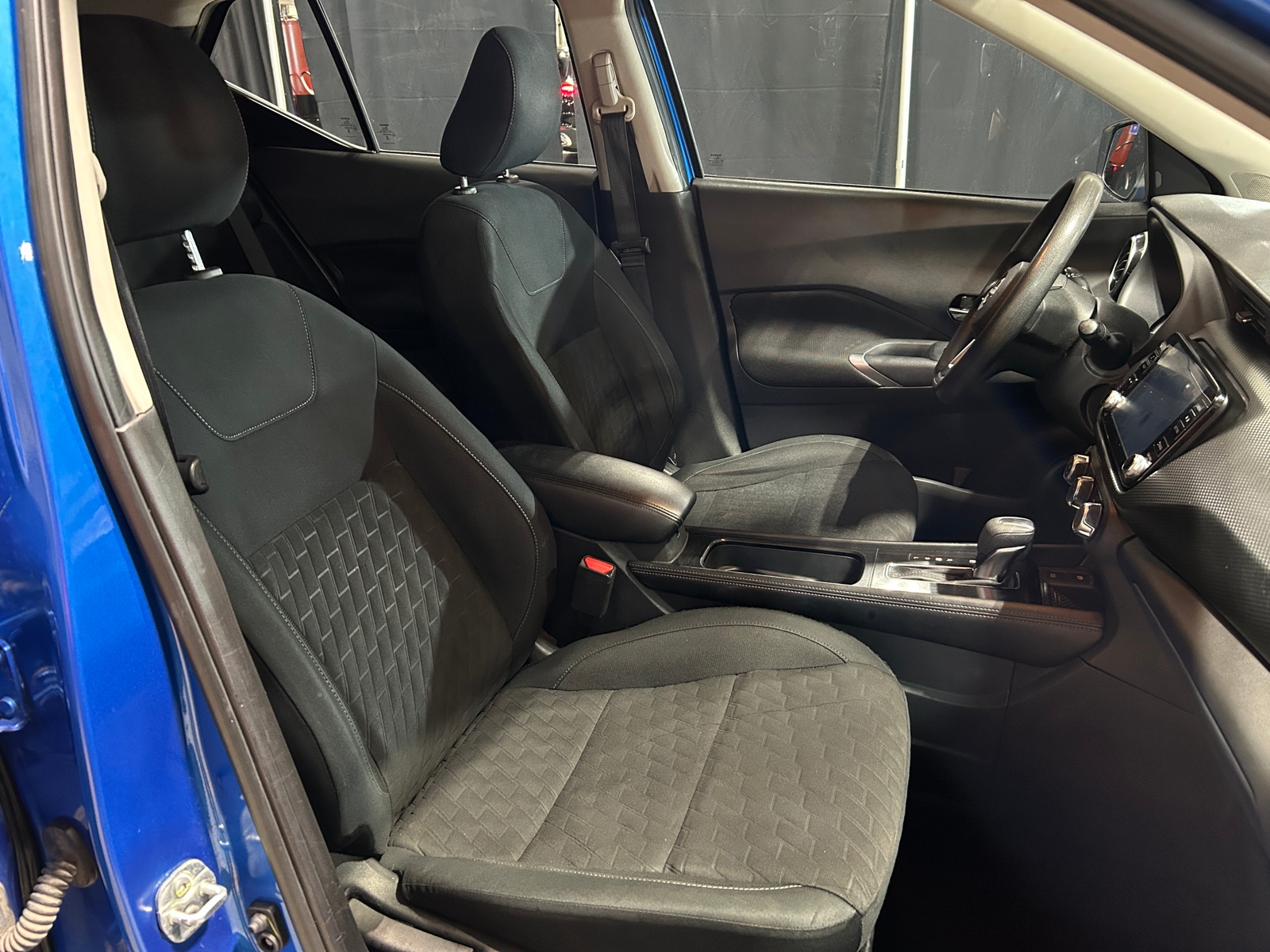 Thumbnail: 2023 Nissan Kicks - 2