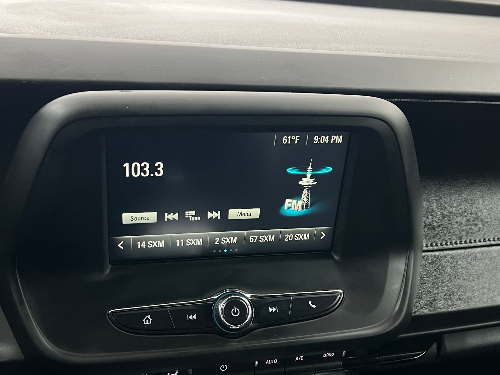 Thumbnail: 2018 Chevrolet Camaro - 4