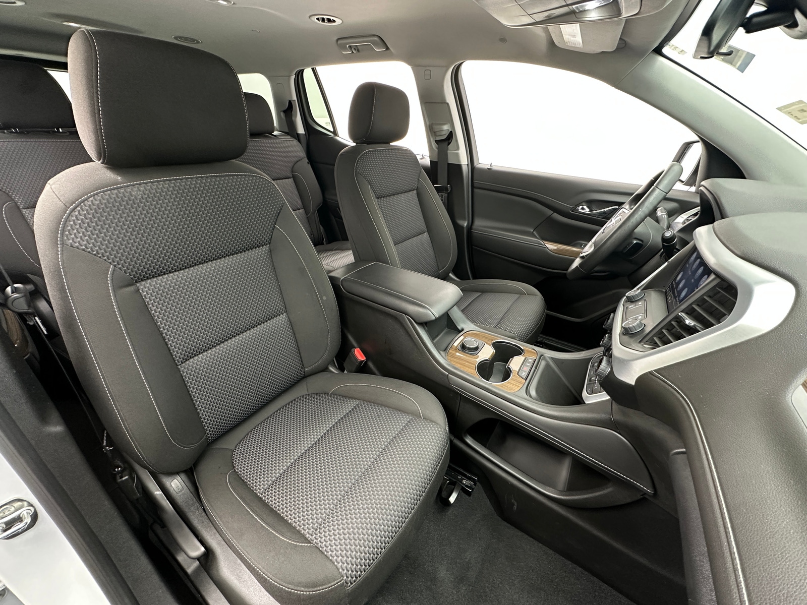 Thumbnail: 2023 GMC Acadia - 2