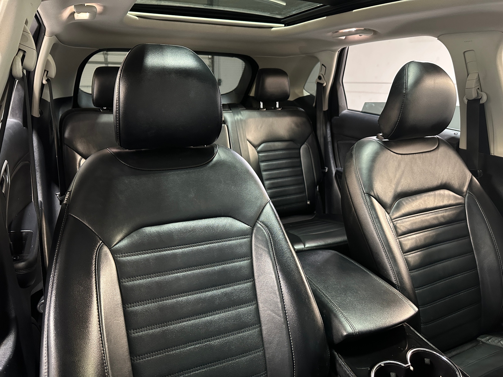 Thumbnail: 2017 Ford Edge - 2