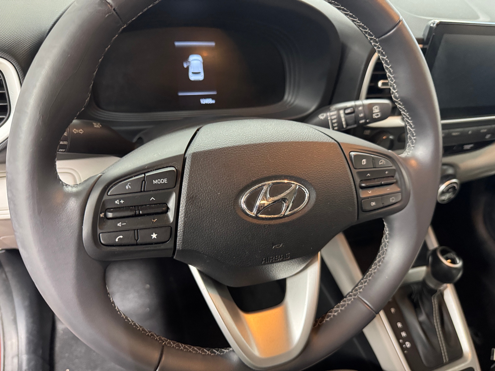 Thumbnail: 2023 Hyundai Venue - 5