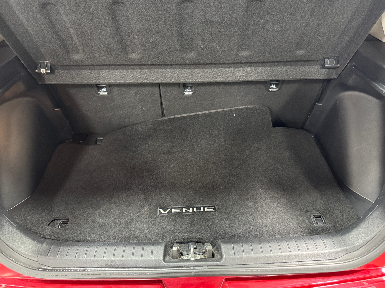 Thumbnail: 2023 Hyundai Venue - 7