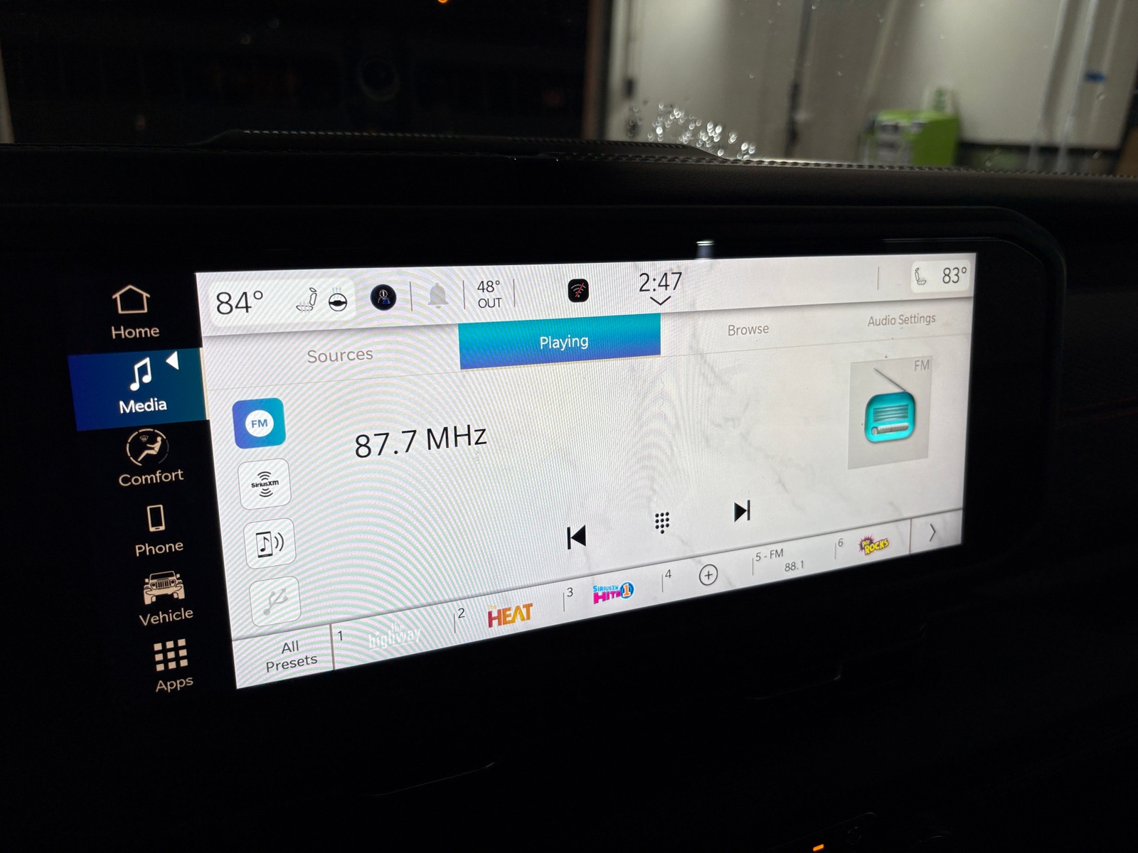 Thumbnail: 2024 Jeep Gladiator - 4