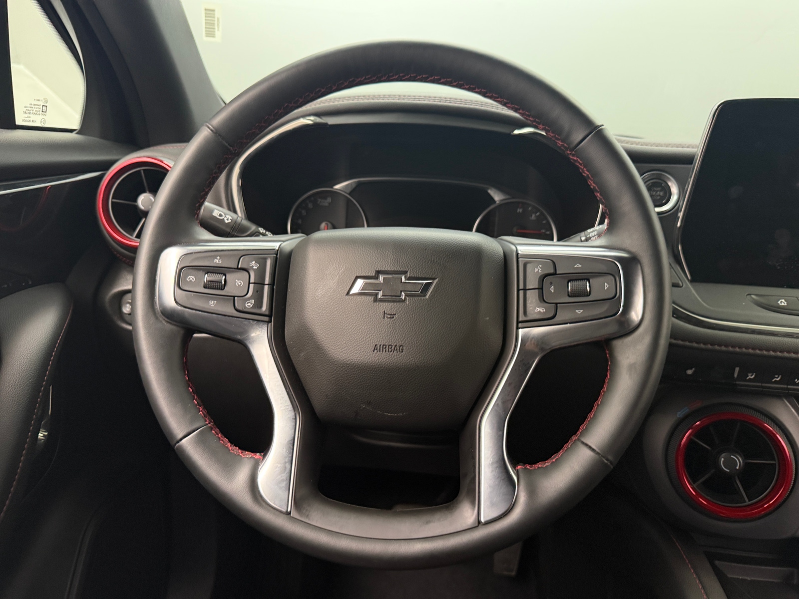 Thumbnail: 2025 Chevrolet Blazer - 4