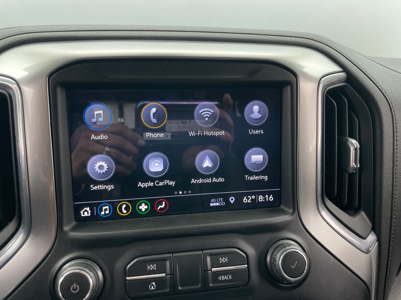 Thumbnail: 2019 Chevrolet Silverado 1500 - 4