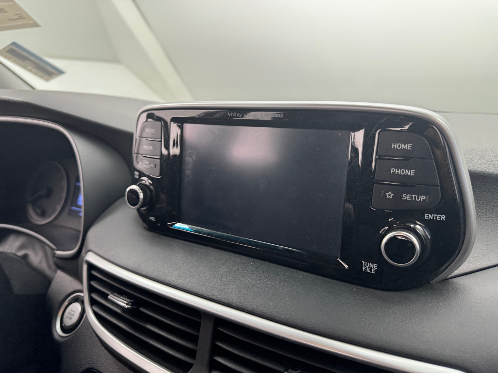 Thumbnail: 2020 Hyundai Tucson - 3