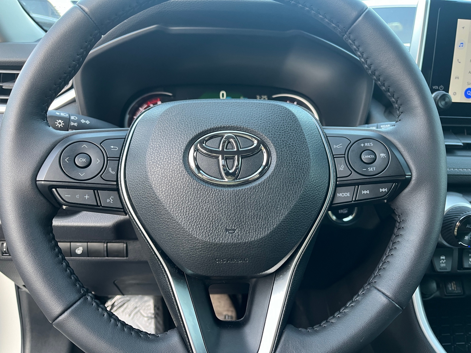 Thumbnail: 2025 Toyota RAV4 - 5