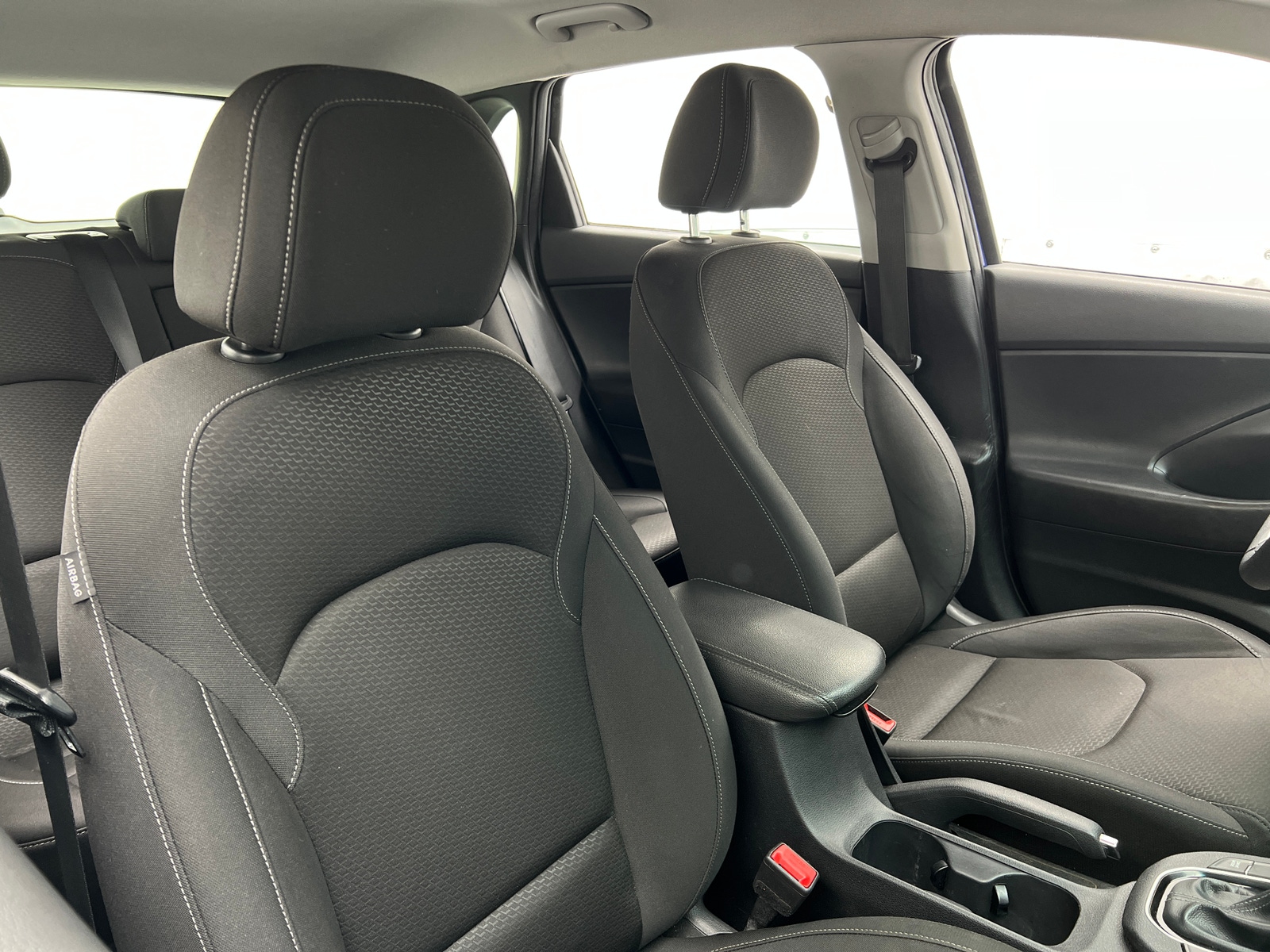 Thumbnail: 2019 Hyundai Elantra - 2