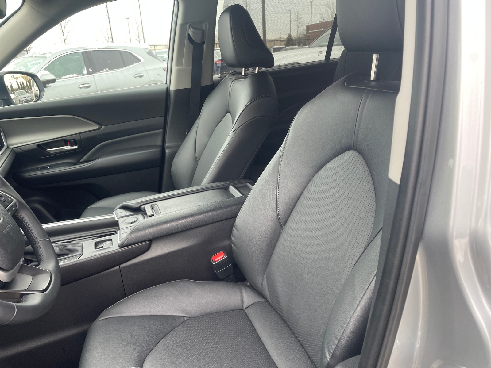 Thumbnail: 2025 Toyota Grand Highlander - 2