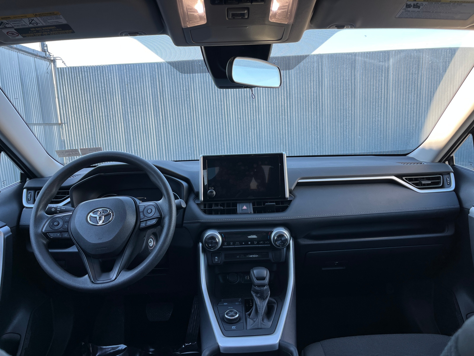 Thumbnail: 2025 Toyota RAV4 - 3