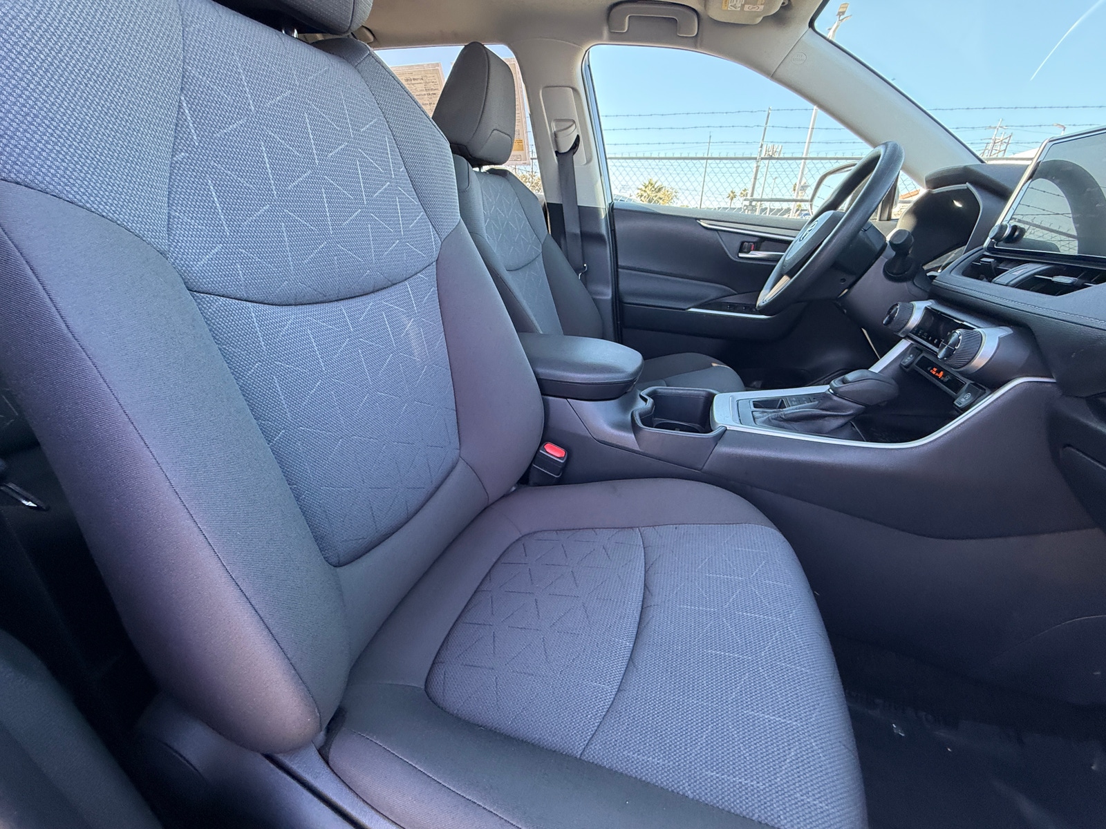 Thumbnail: 2025 Toyota RAV4 - 2