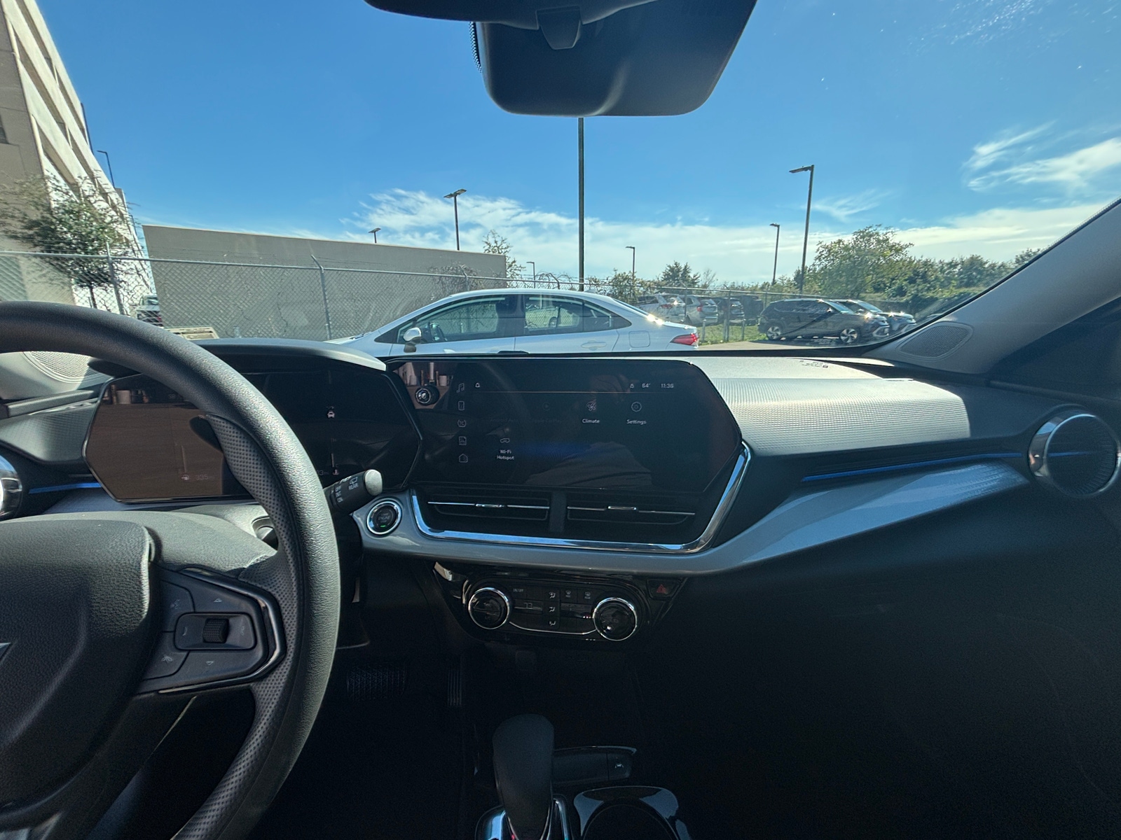 Thumbnail: 2025 Chevrolet Trax - 3