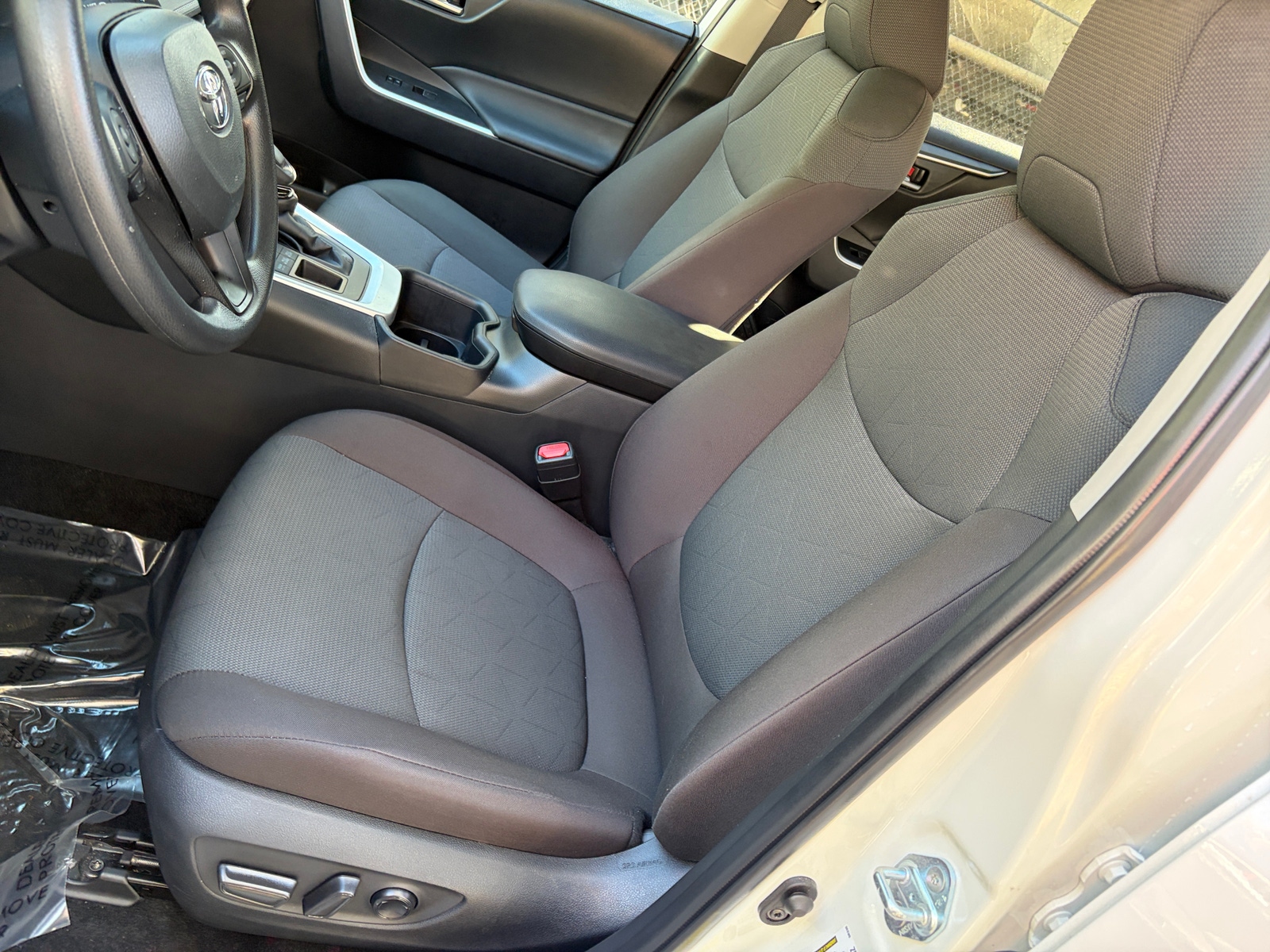 Thumbnail: 2025 Toyota RAV4 - 2