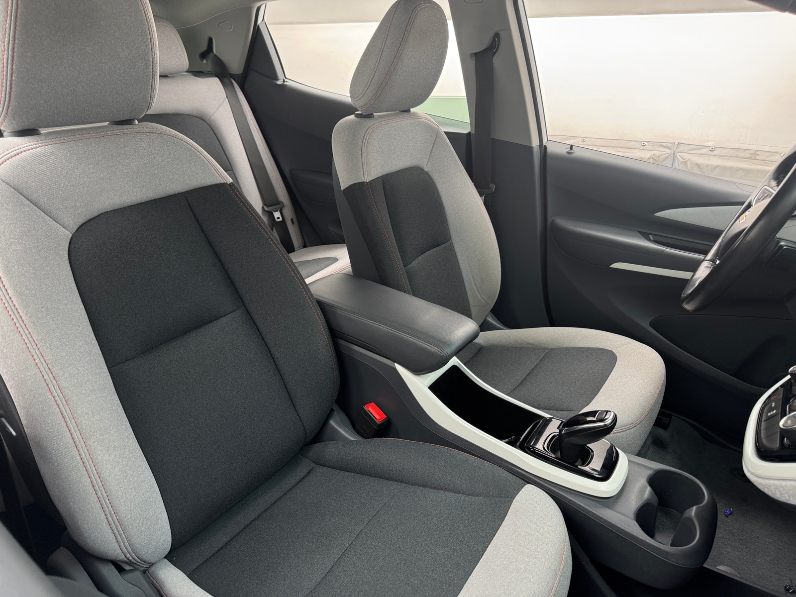 Thumbnail: 2020 Chevrolet Bolt EV - 2