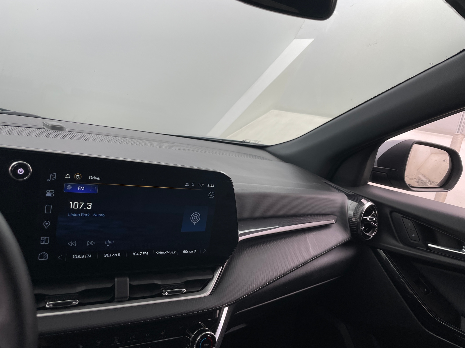 Thumbnail: 2025 Chevrolet Equinox - 4