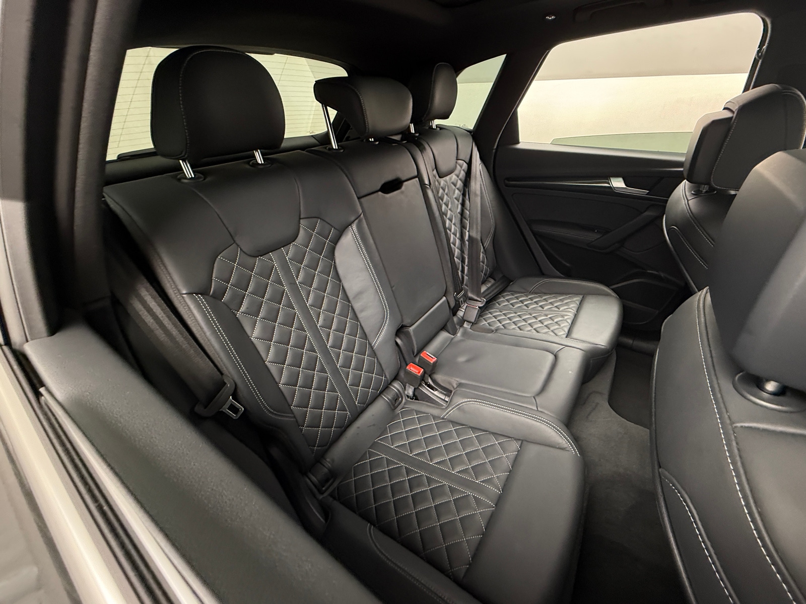 Thumbnail: 2025 Audi SQ5 - 5